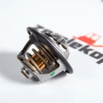 84383461 Термостат CNH 504384724 , 2856541, 504384724, 504078966, 2856543, 504380075, 84322388 