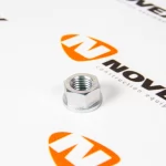 ZQ32720T13F3 SITRAK Гайка с фланцем M20*2.5