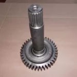 383623 Вал с шестерней