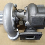  Турбокомпрессор VOLVO D4D 04258201