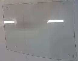 6099904M1 Стекло верхнее левой двери кабины Terex