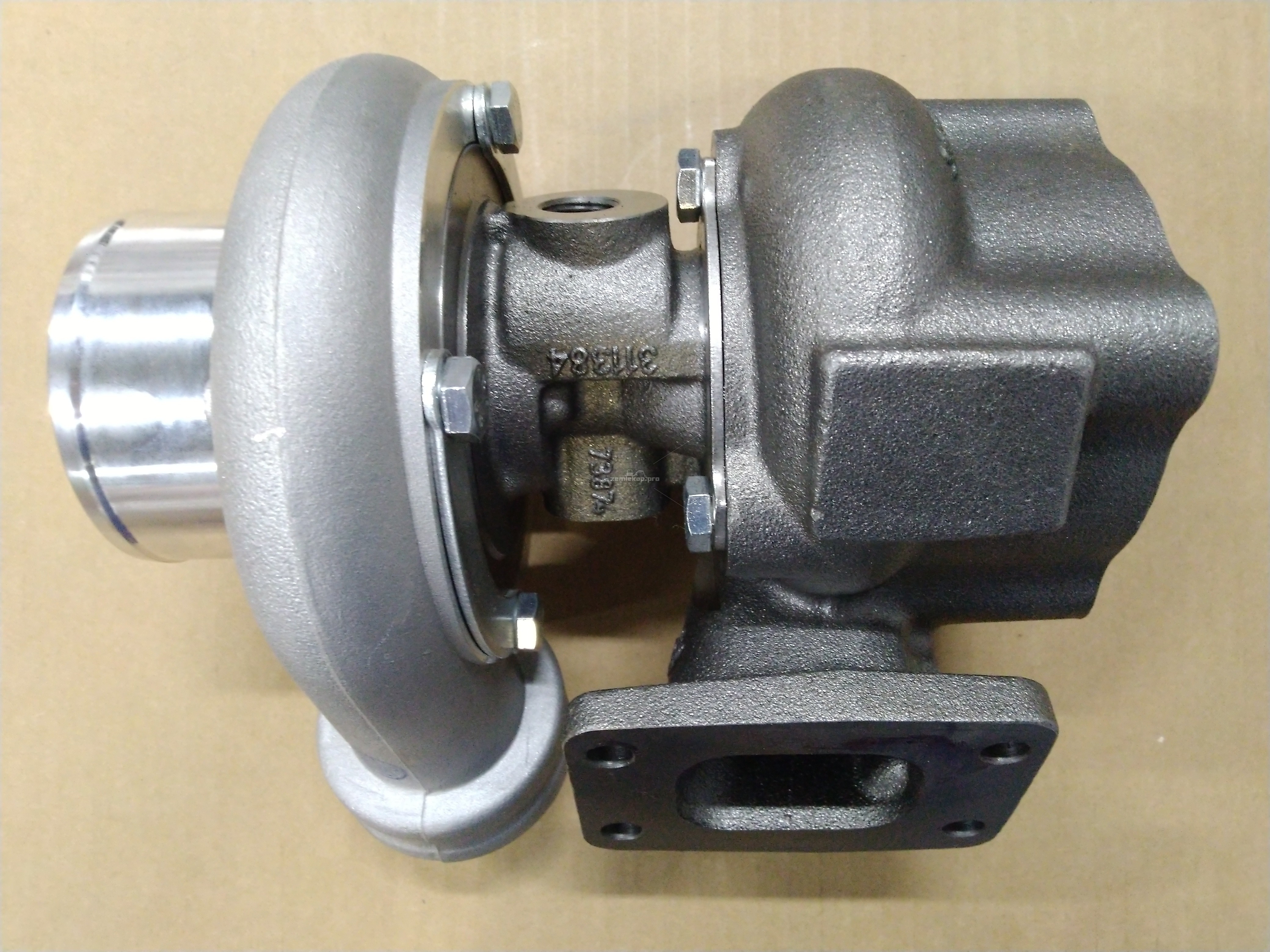 20460945 Турбокомпрессор VOLVO D4D 04258201