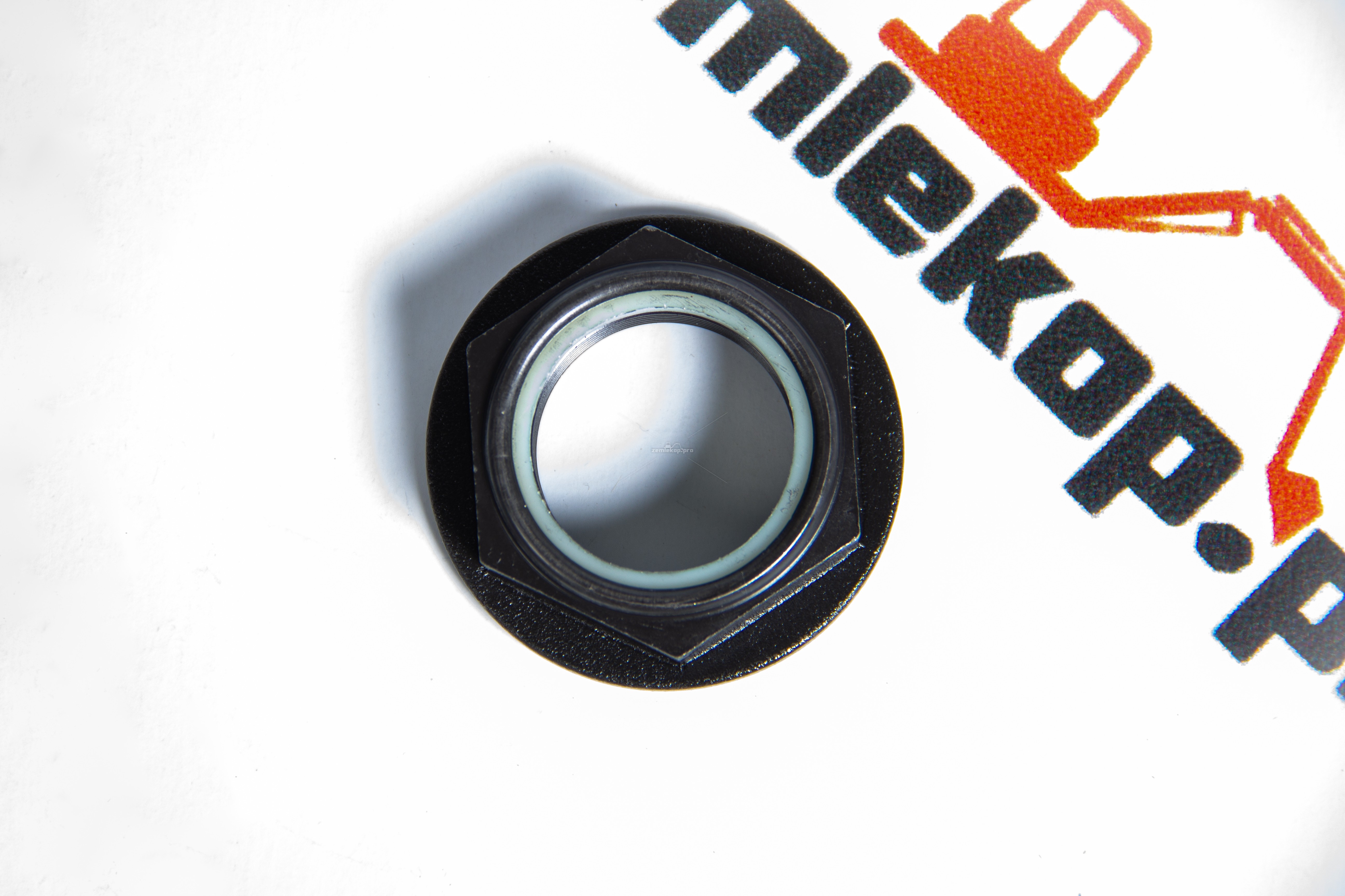 251046 Гайка DANA