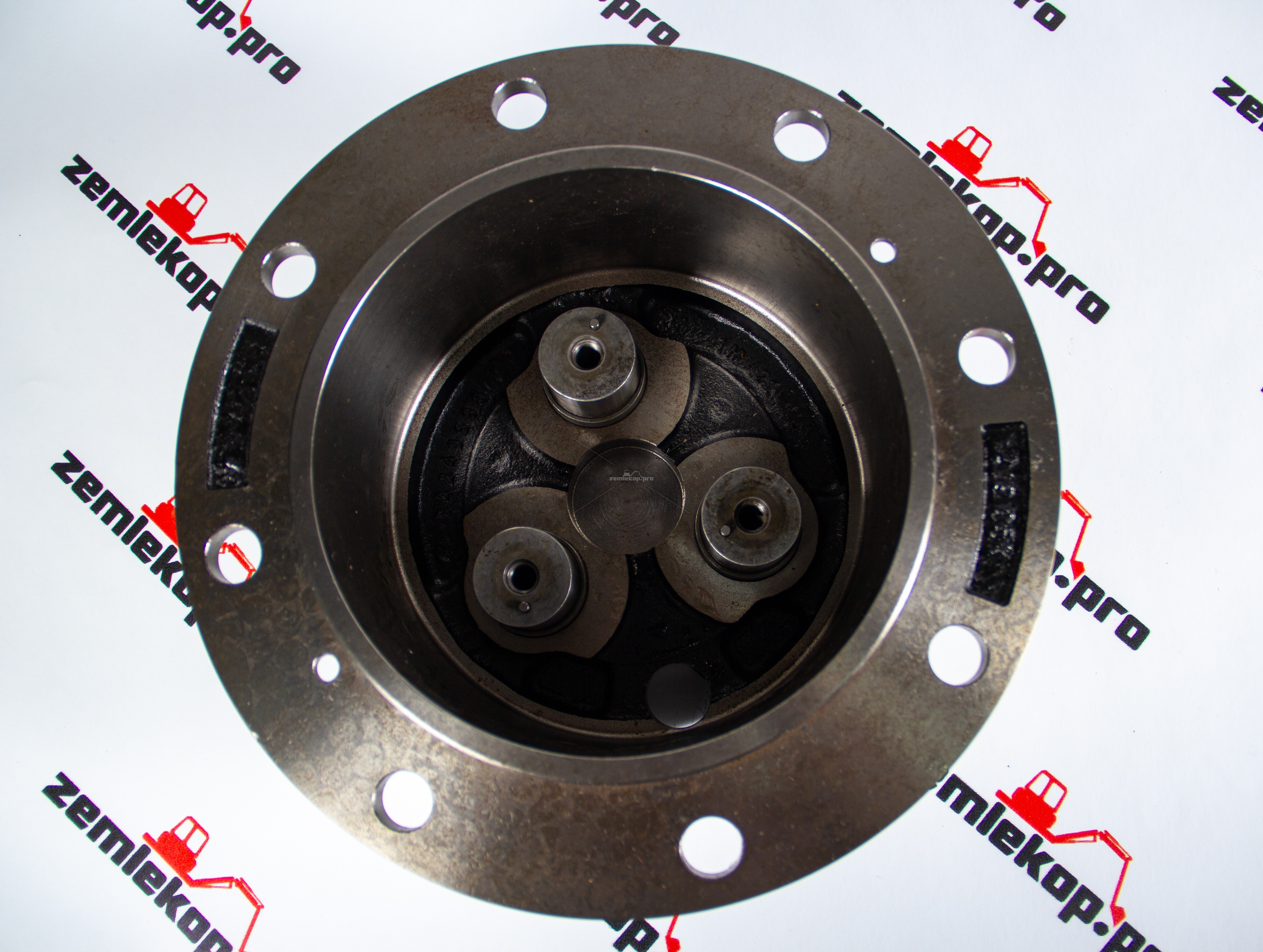 84249603 Крышка бортовой CNH