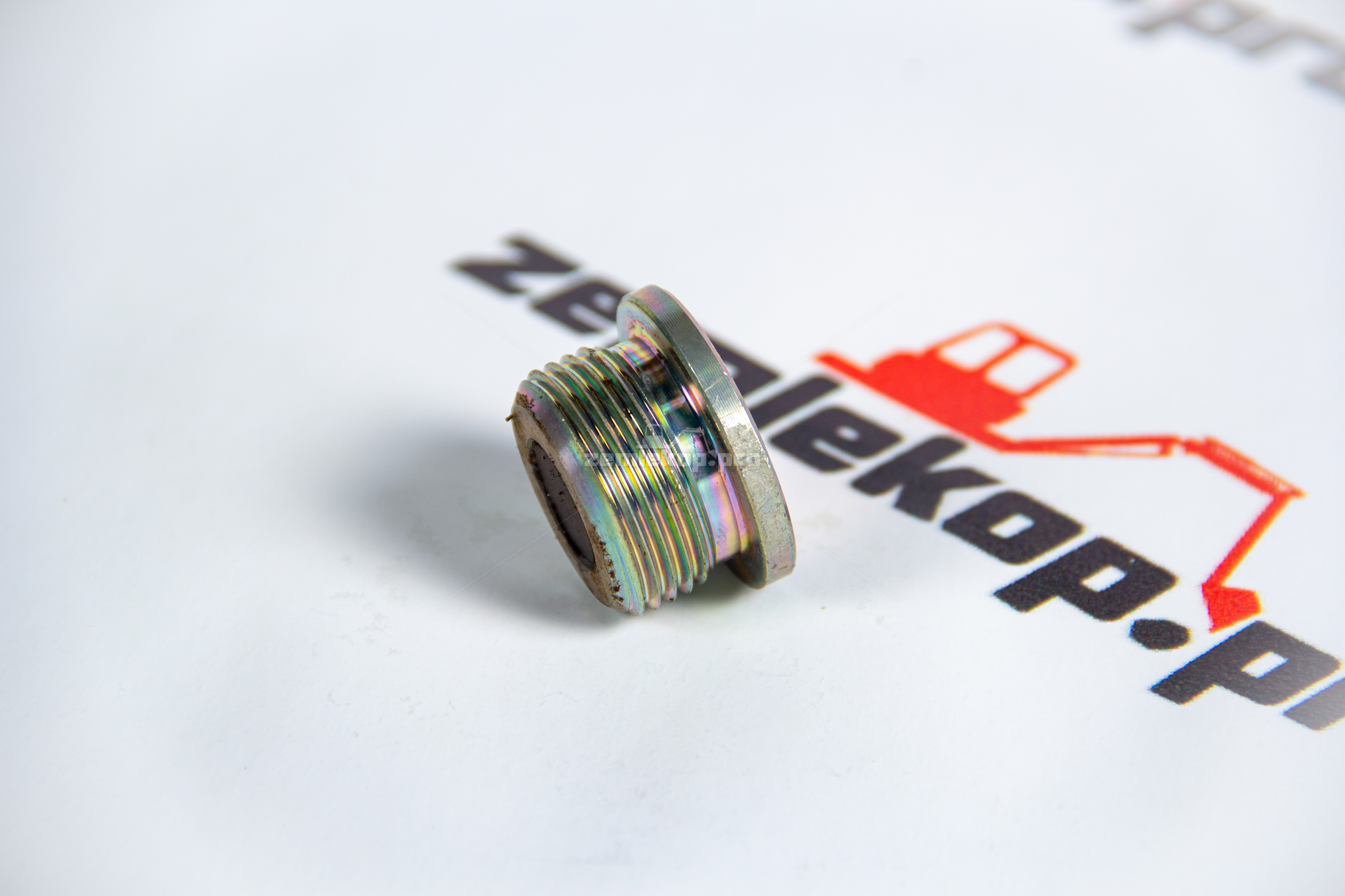 84271945 Пробка сливная