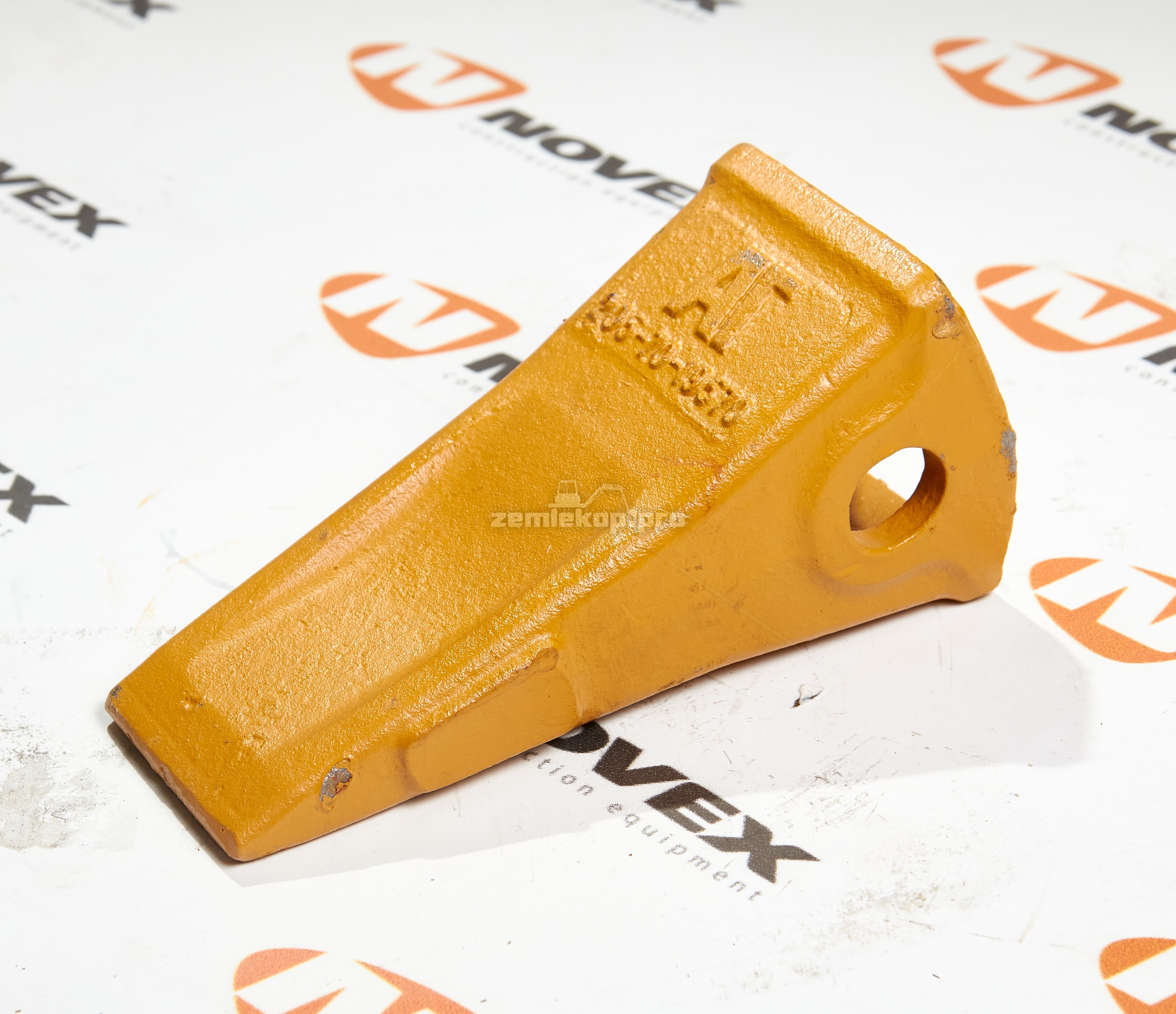 205-70-19570 Коронка зуба ковша PC200