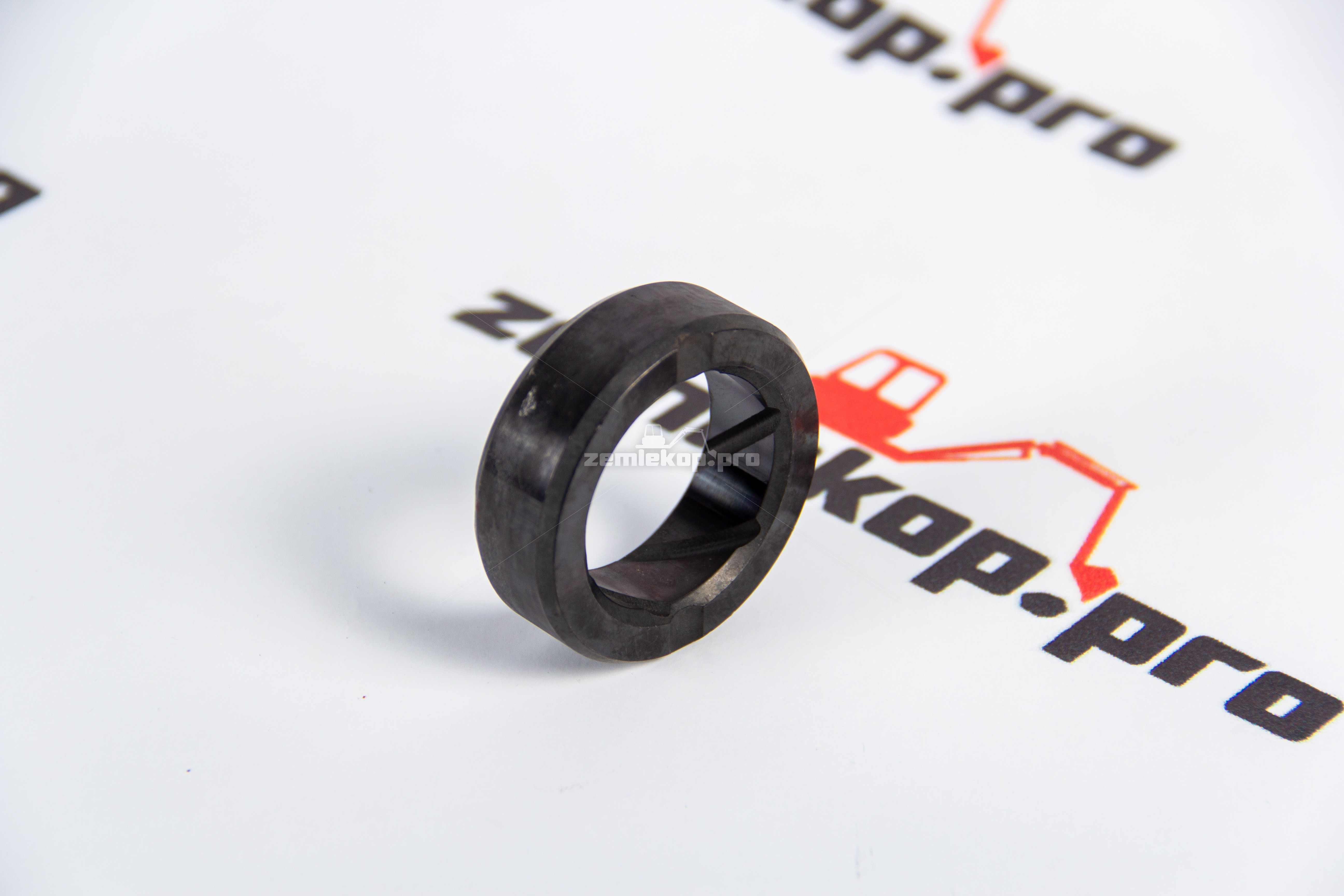 84525512^ Втулка DANA верхнего шкворня 212.06.006.02, (min 30) 76086052, Z101533, 5H.2120600603, 744806, 212.06.006.03