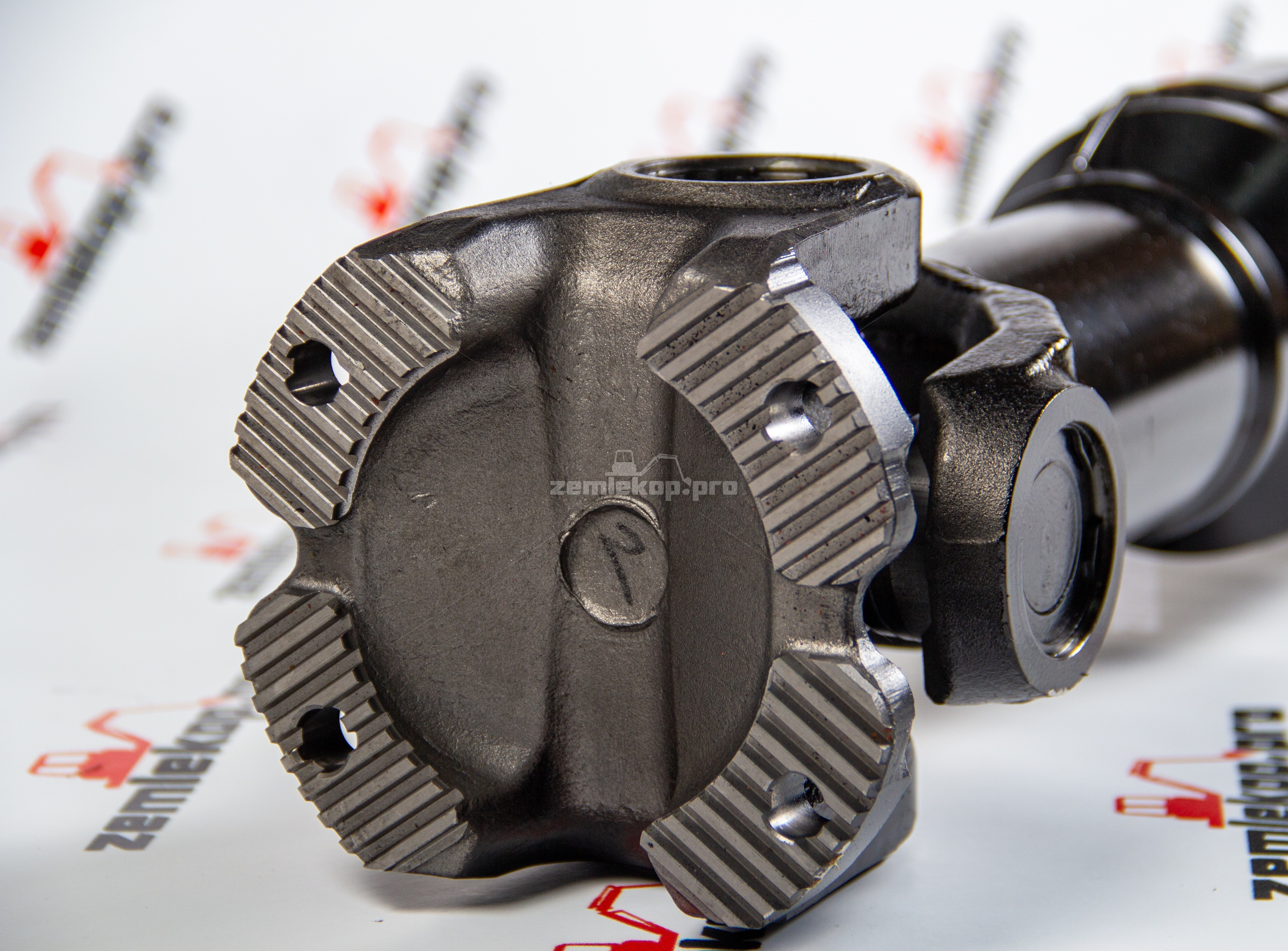 DAS410-147012 Карданный вал 61390302 (ГТР к КПП)