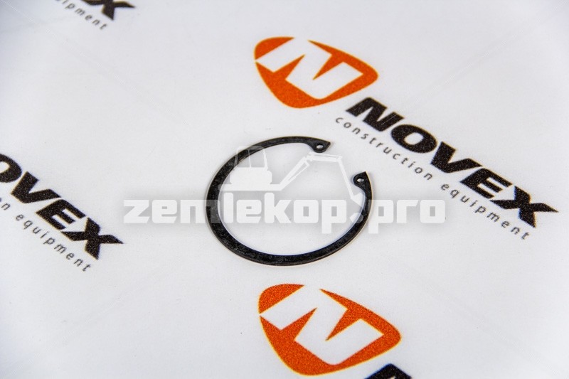 AZ9370313060 SITRAK Кольцо стопорноe крестовины карданного вала Sitrak