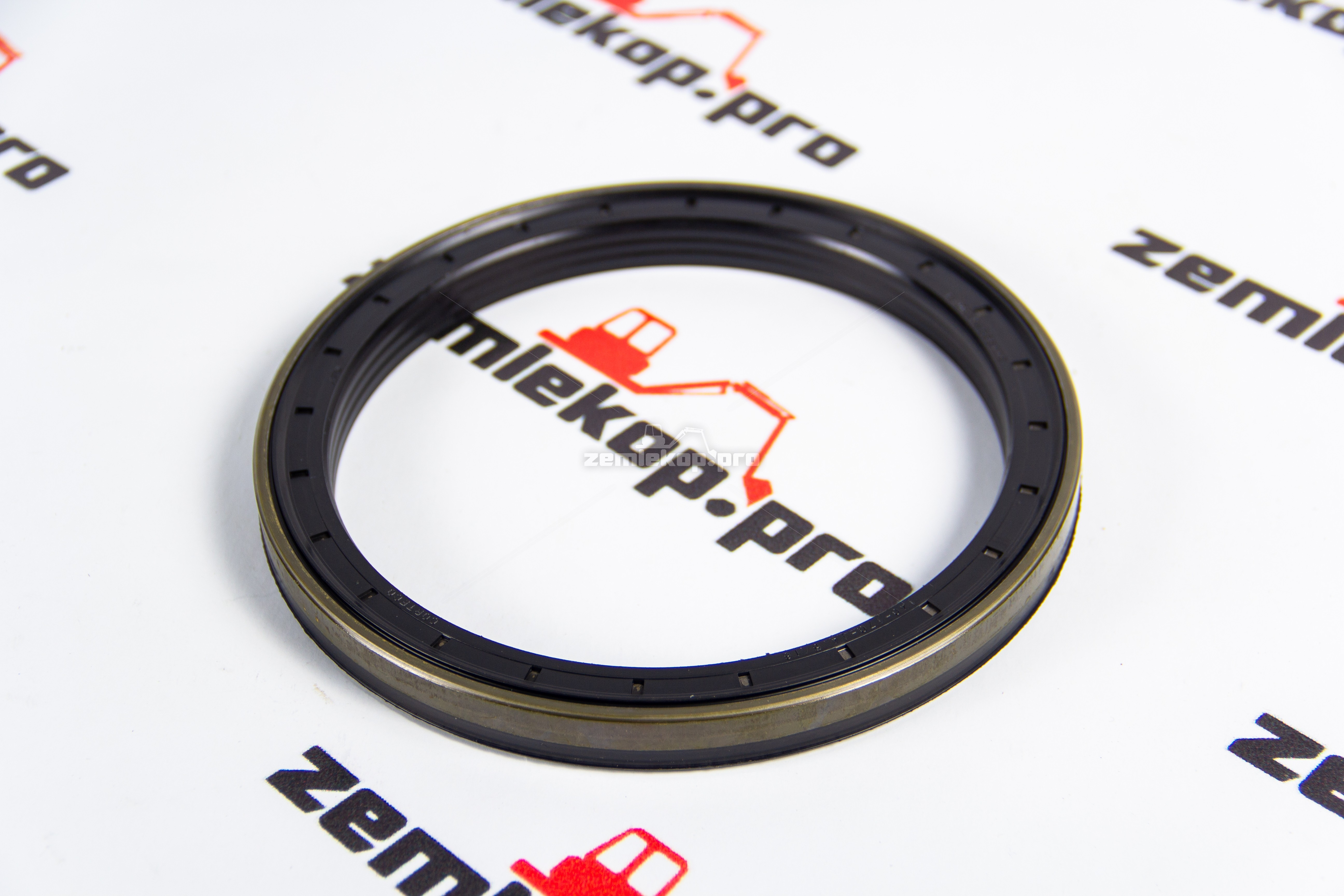 Z101760 Сальник John Deere 177.06.009.01, 001.21.3211, 117.06.009.01, 604656 F 