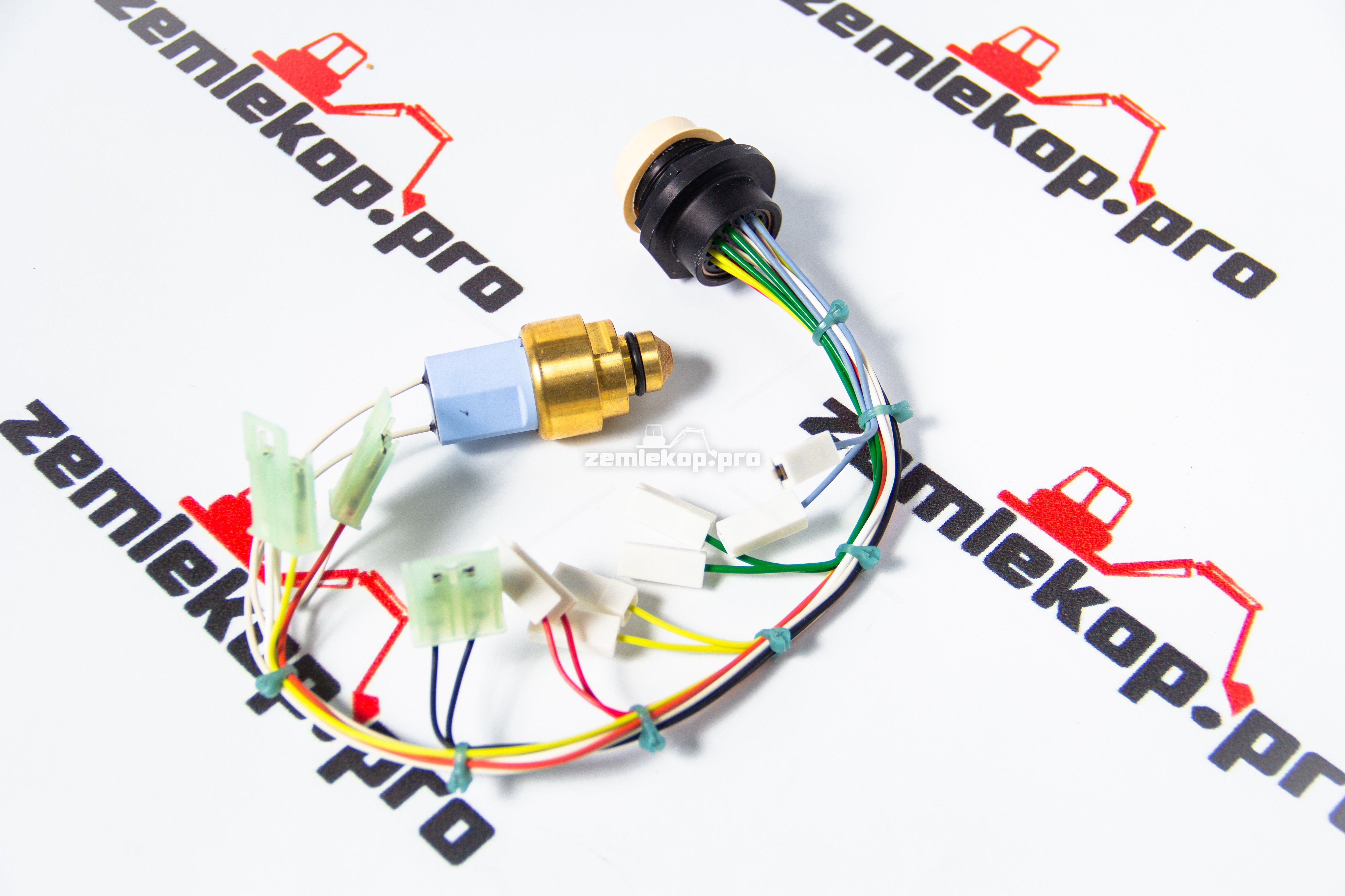 4212257 Датчик DANA