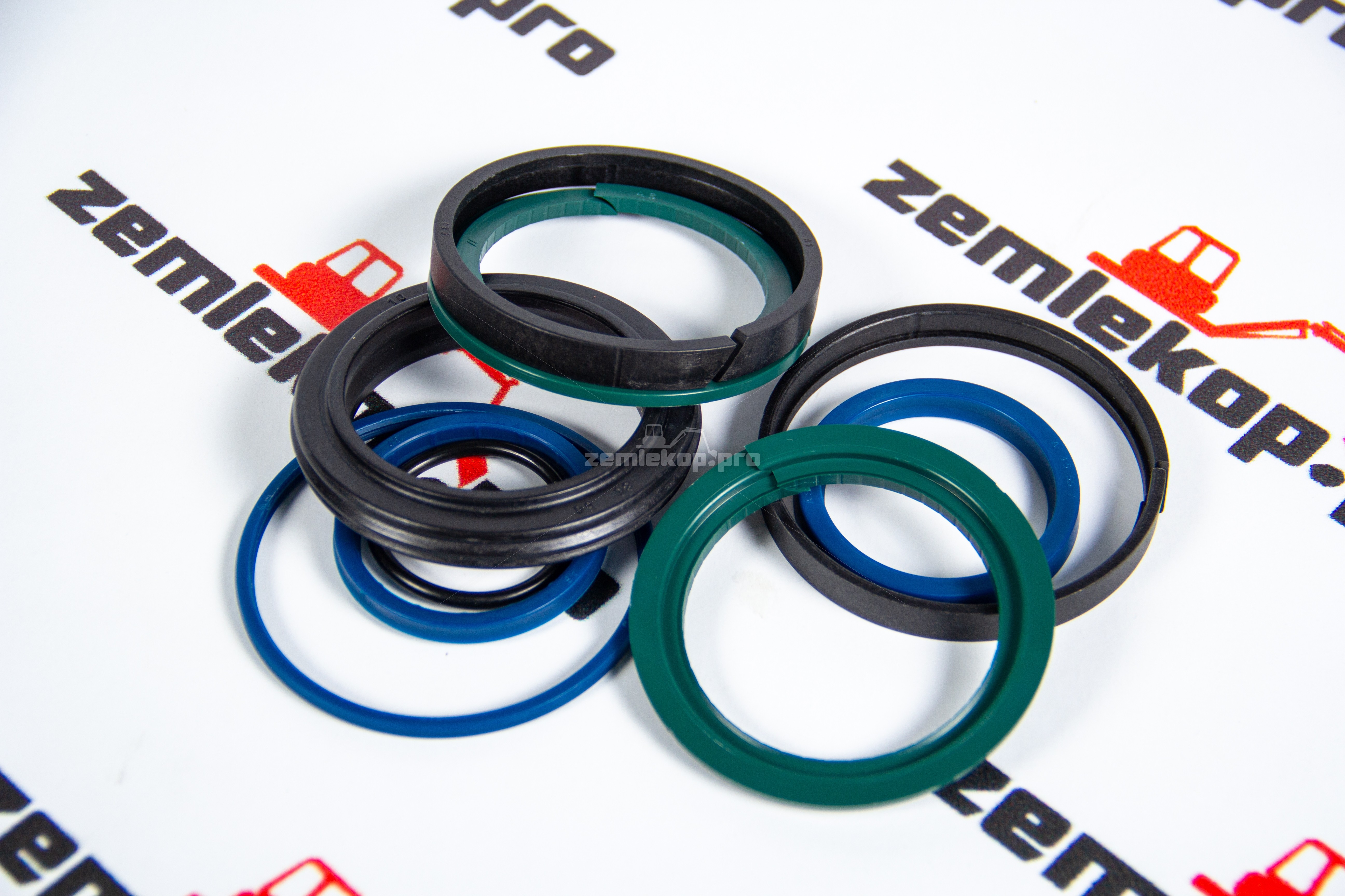 87573868 Ремкомплект гидроцилиндра челюстей CNH B95, LB110, 590SR 85824250