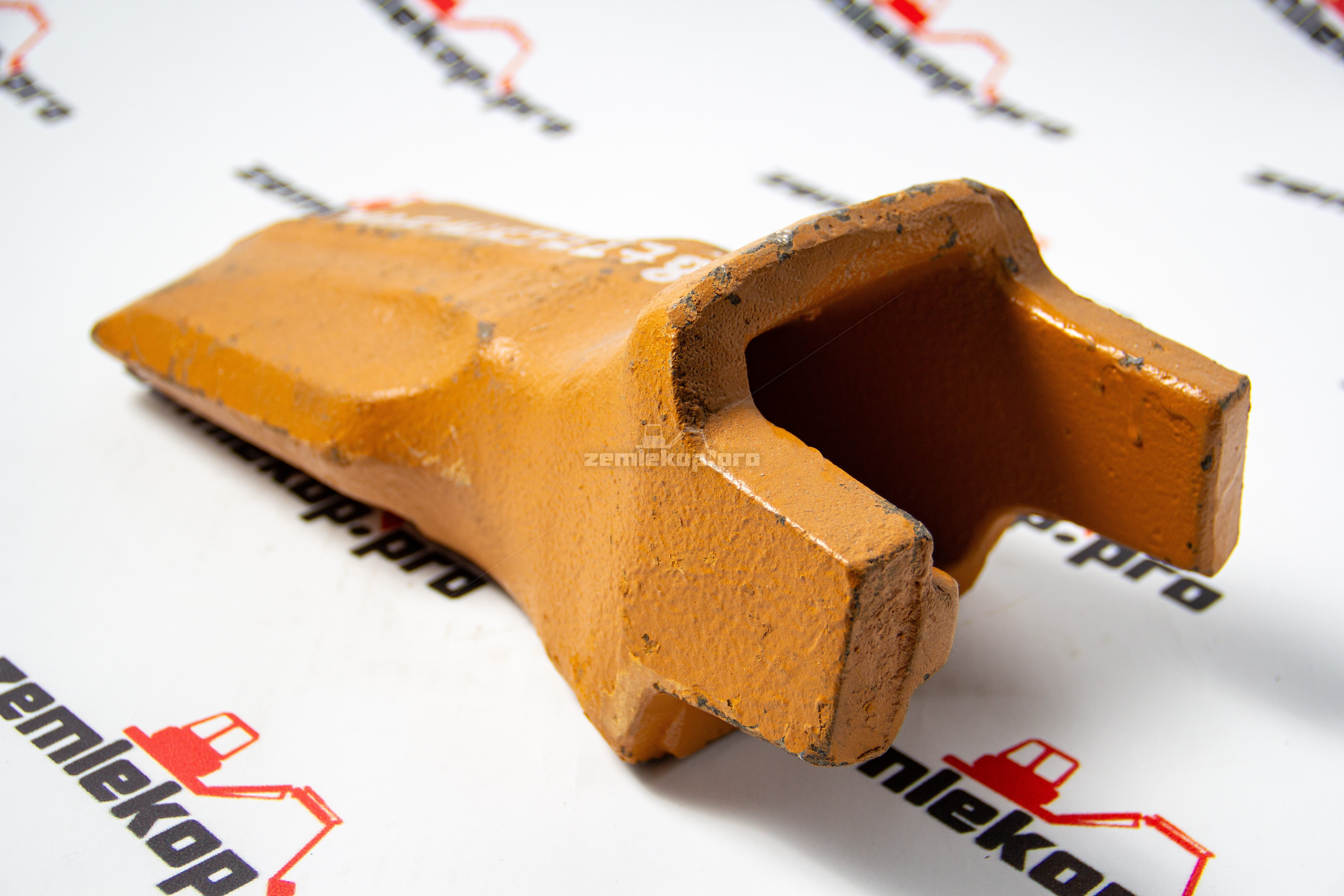 VOE14624278 Зуб VOLVO