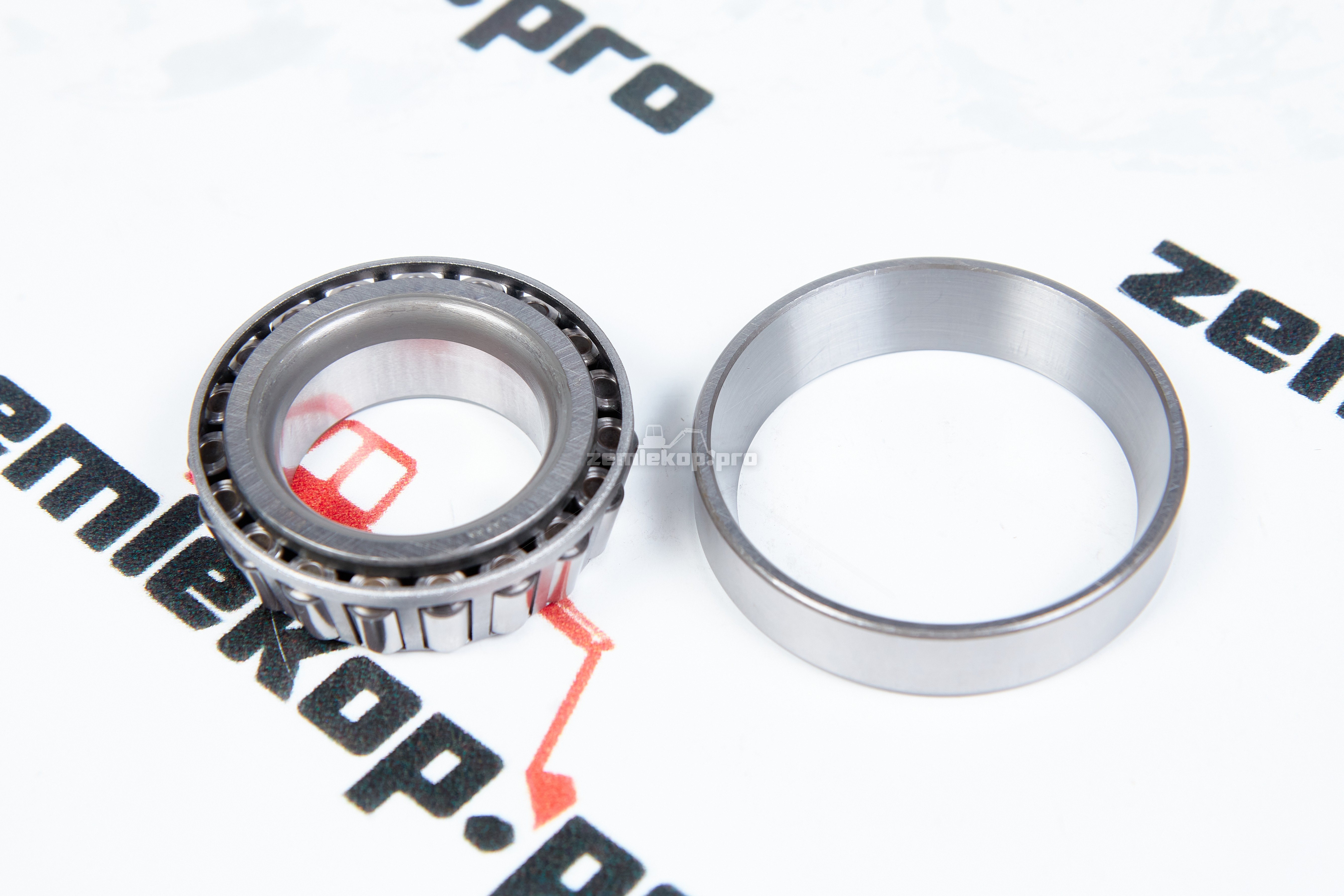 4661202016 Подшипник (US) ZF AT339915