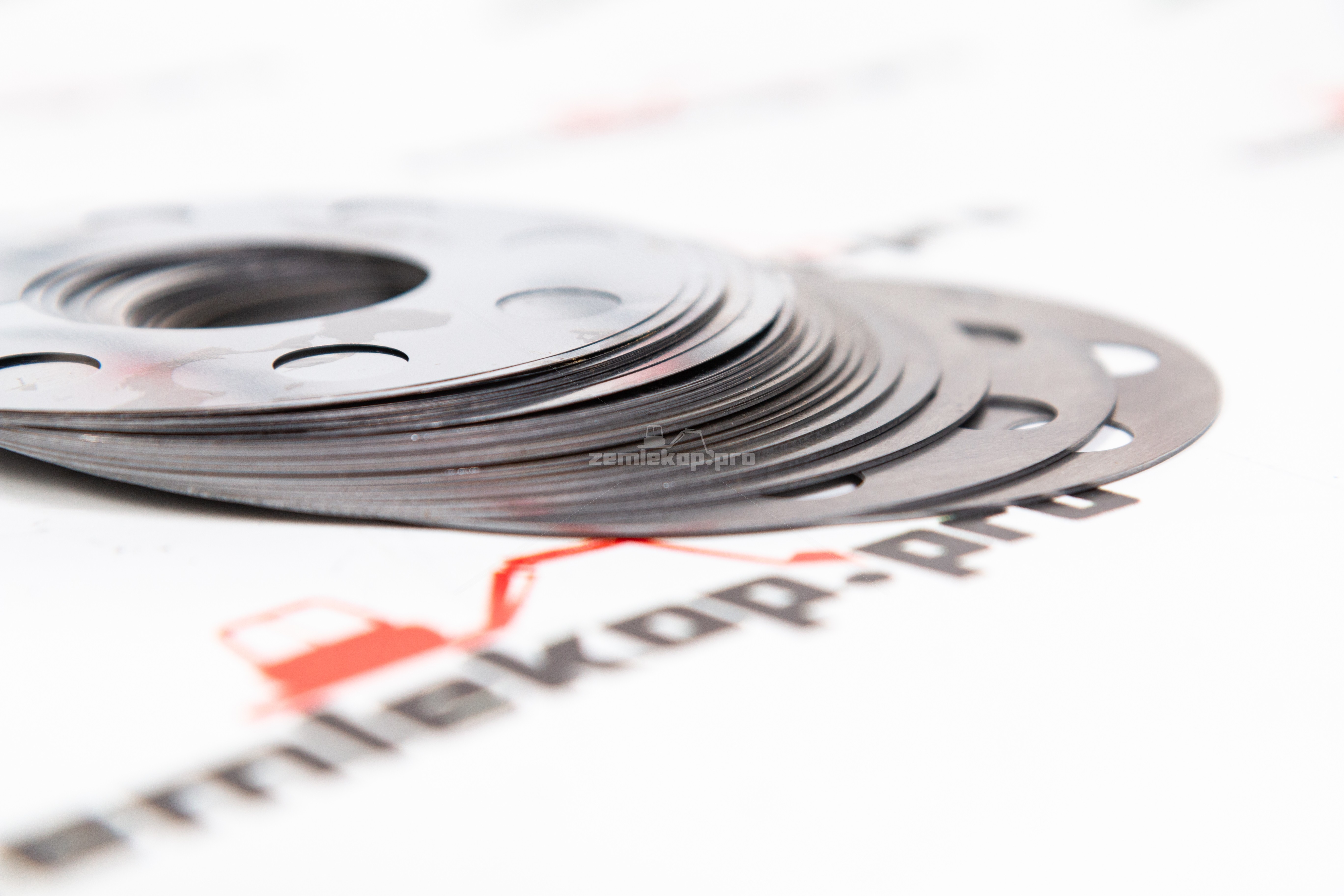 070KV109-X Комплект регулировочных шайб DANA