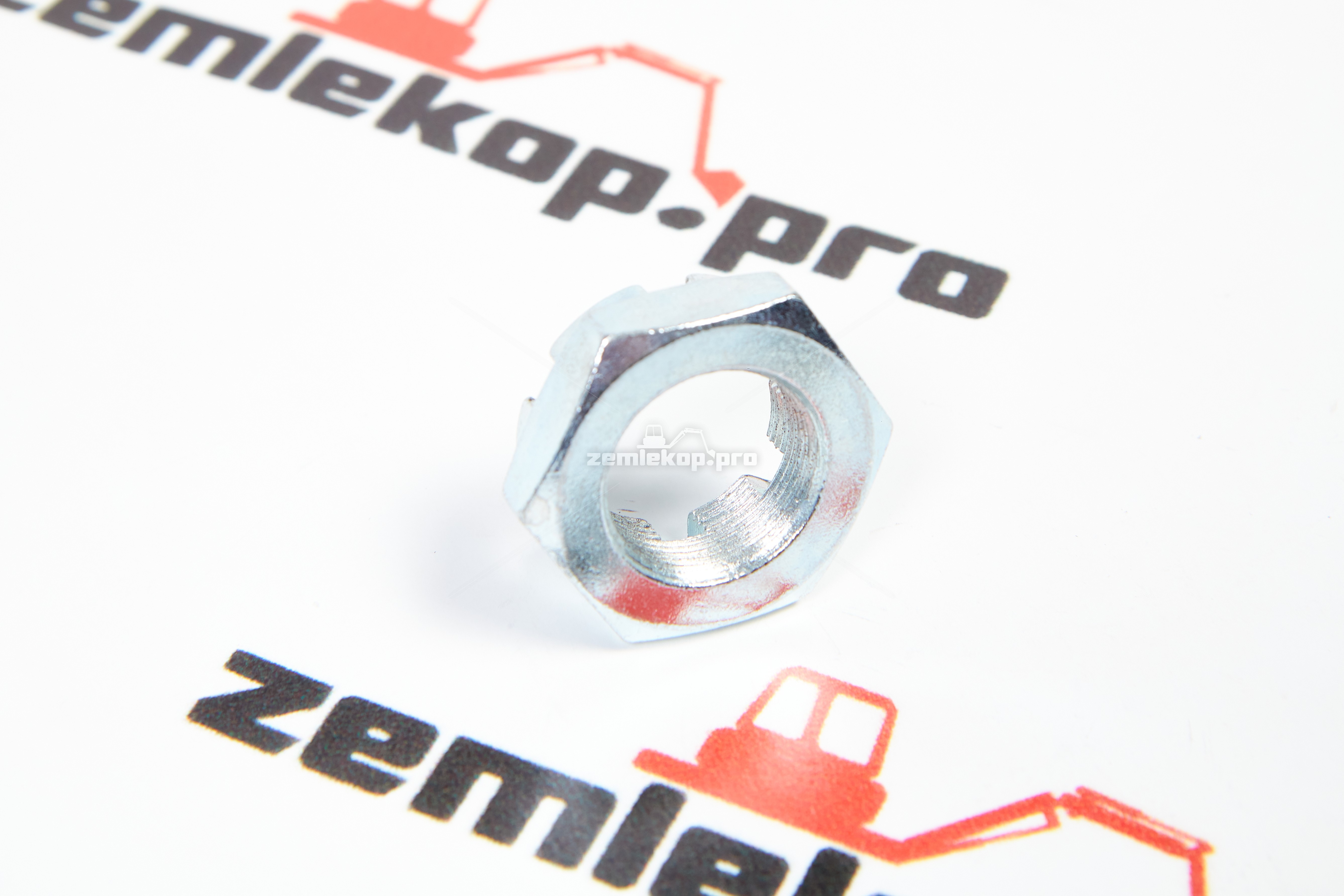 1.121-00022 Гайка 