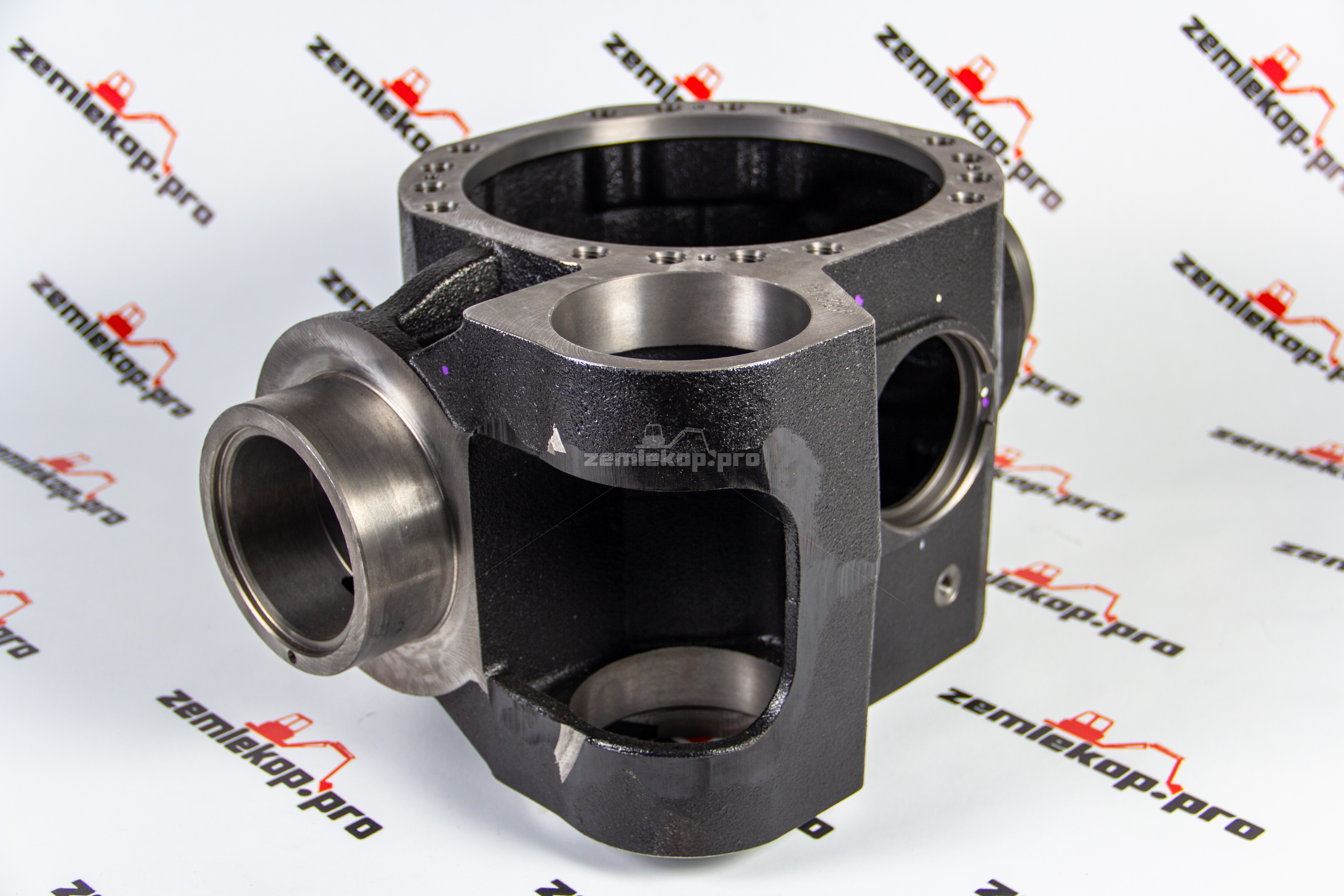 212.01.018.01 Корпус редуктора DANA