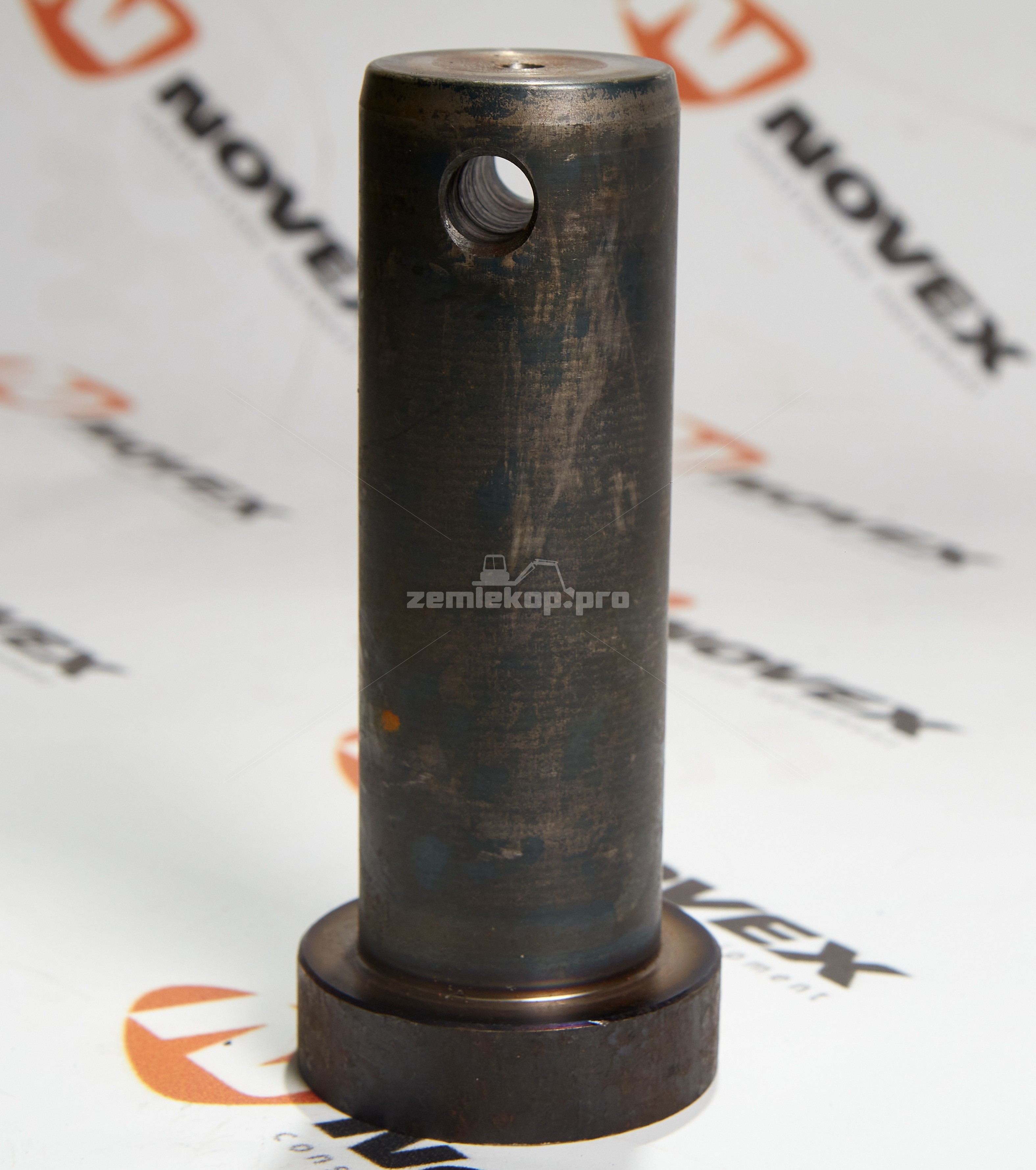 144-817-3161 Палец