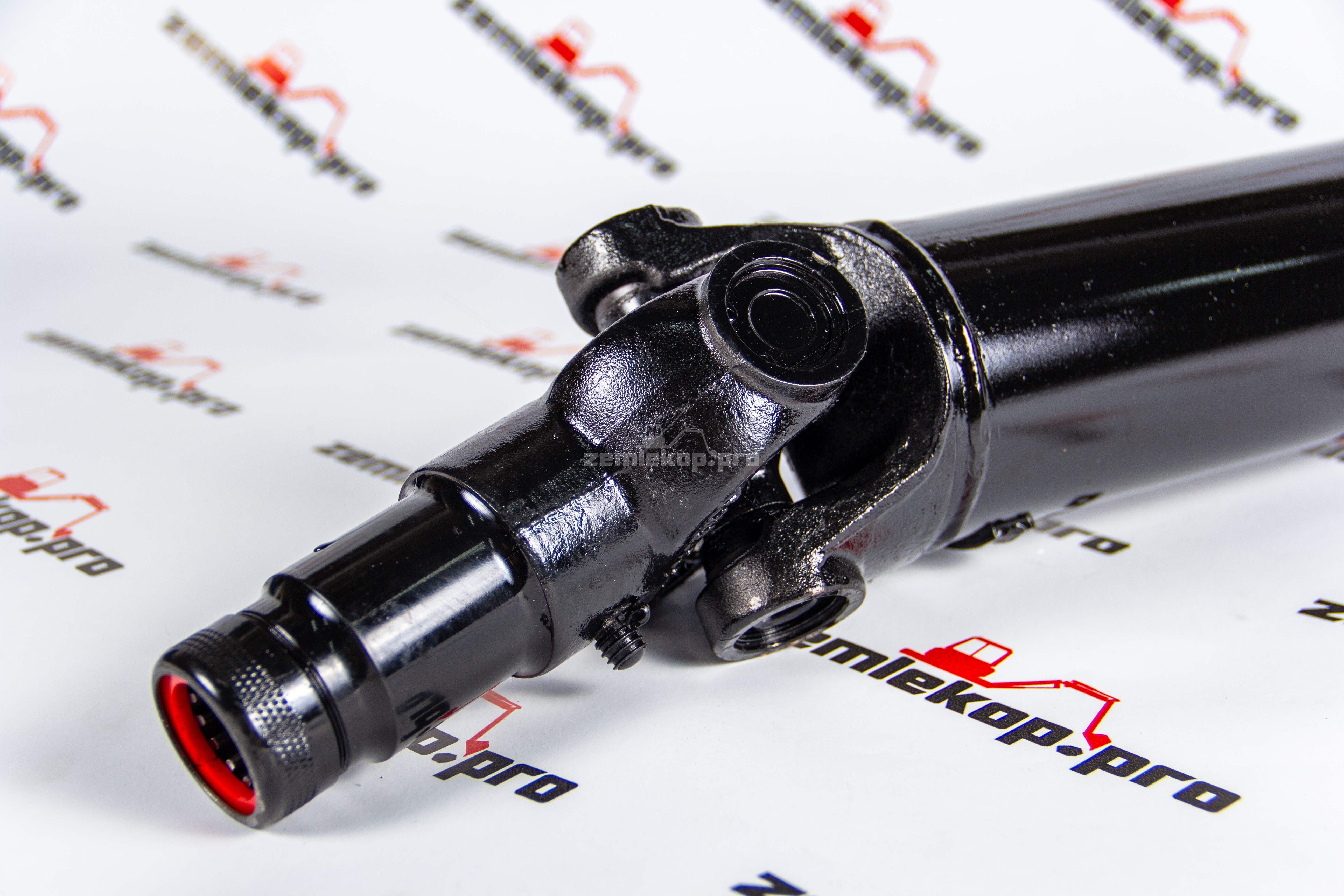 DAS160-6592 Карданный вал 84120458