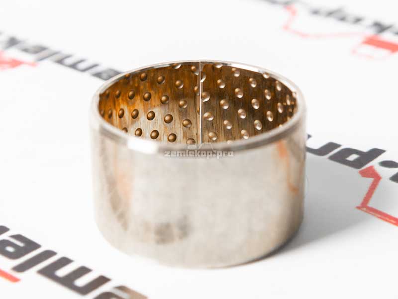 211.06.017.01 Втулка DANA