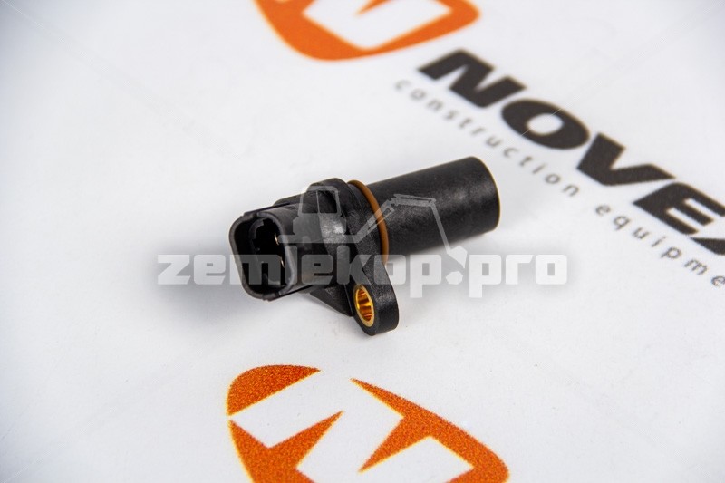 200V27120-7038 SITRAK Датчик скорости вращения