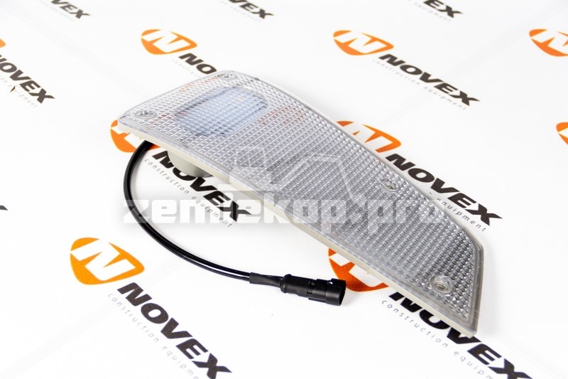 812W25260-6002 SITRAK Фонарь габаритный правый передний 