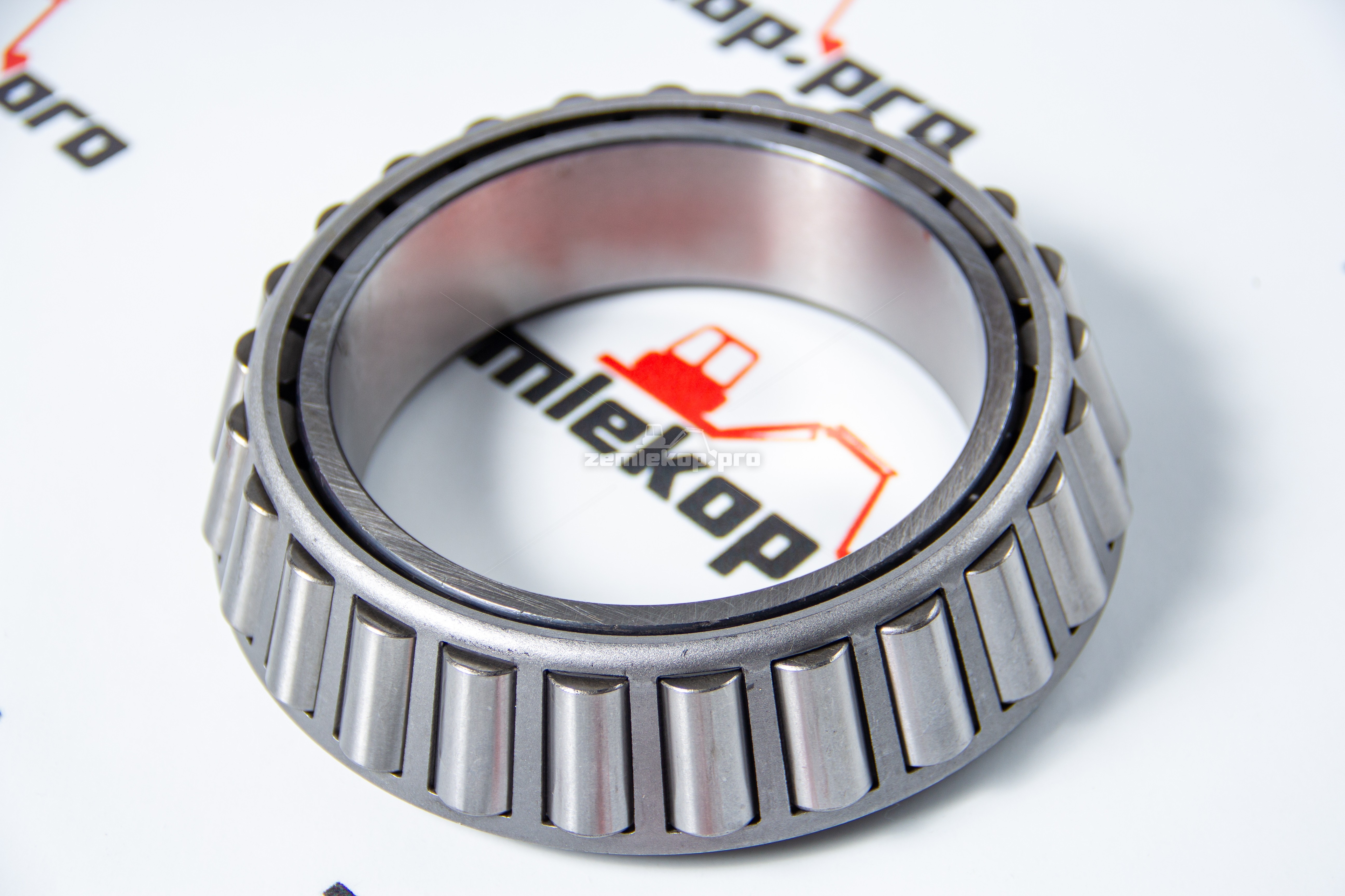 2113666N Обойма подшипника DANA 04696680