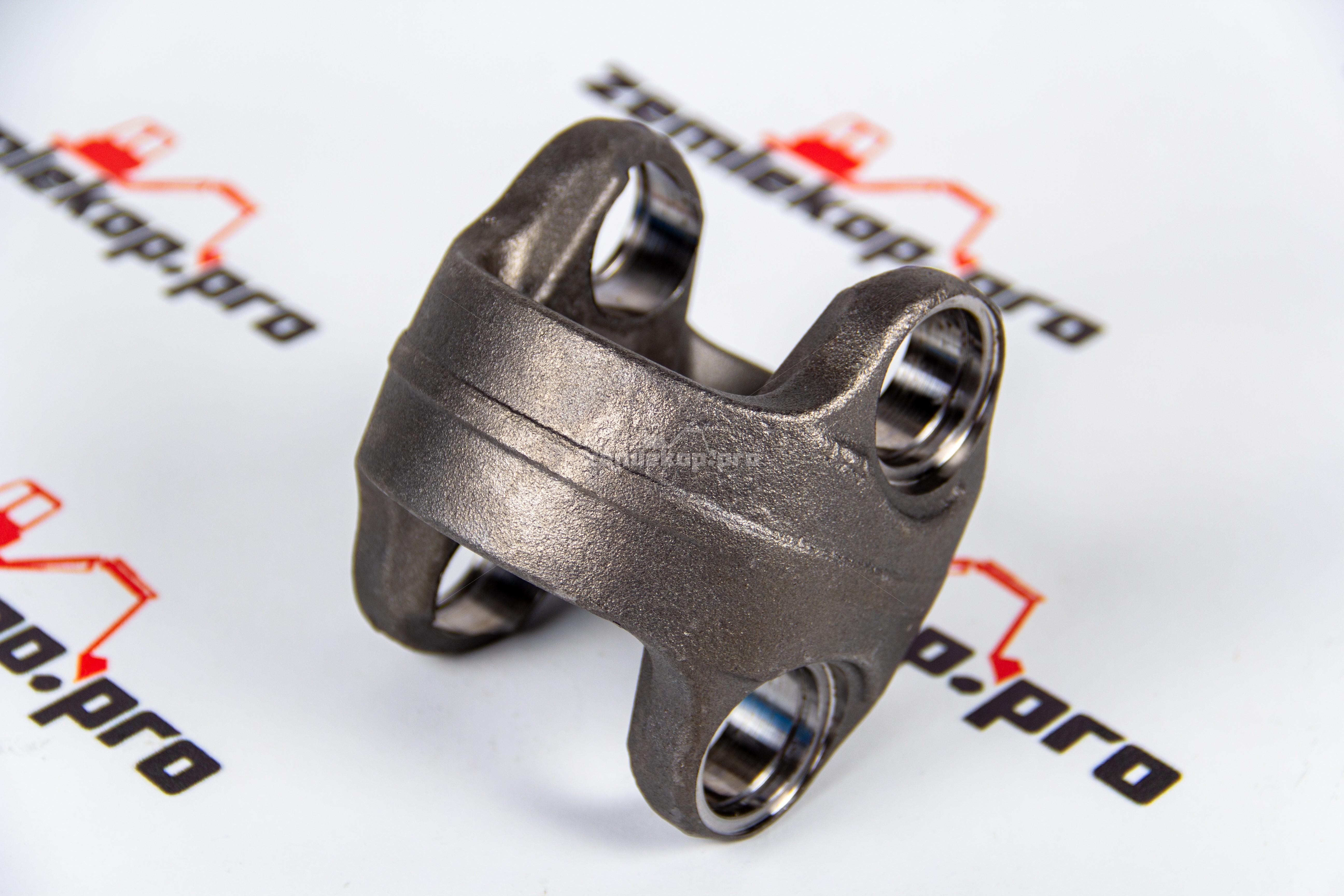 212.06.450.23 Корпус крестовин DANA 944808