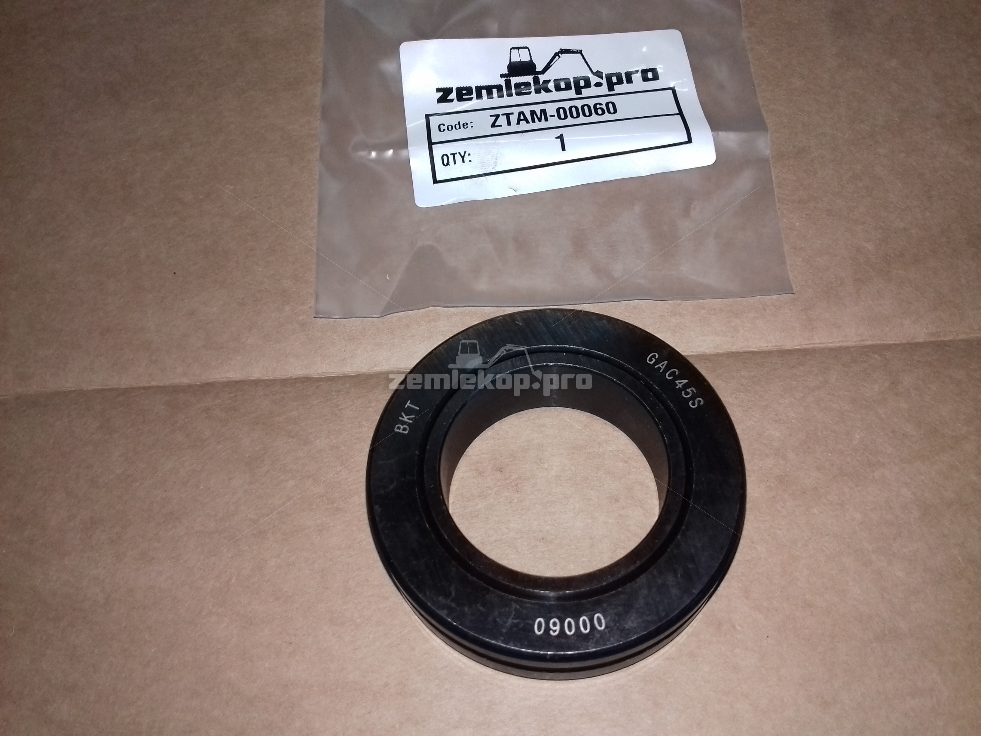 ZTAM-00060 ККК Втулка (1/2)