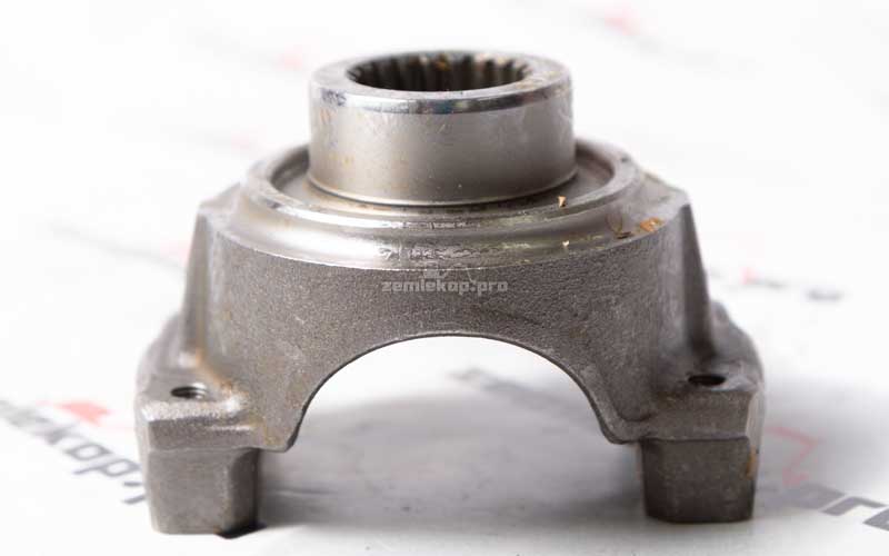 644592 Фланец КПП