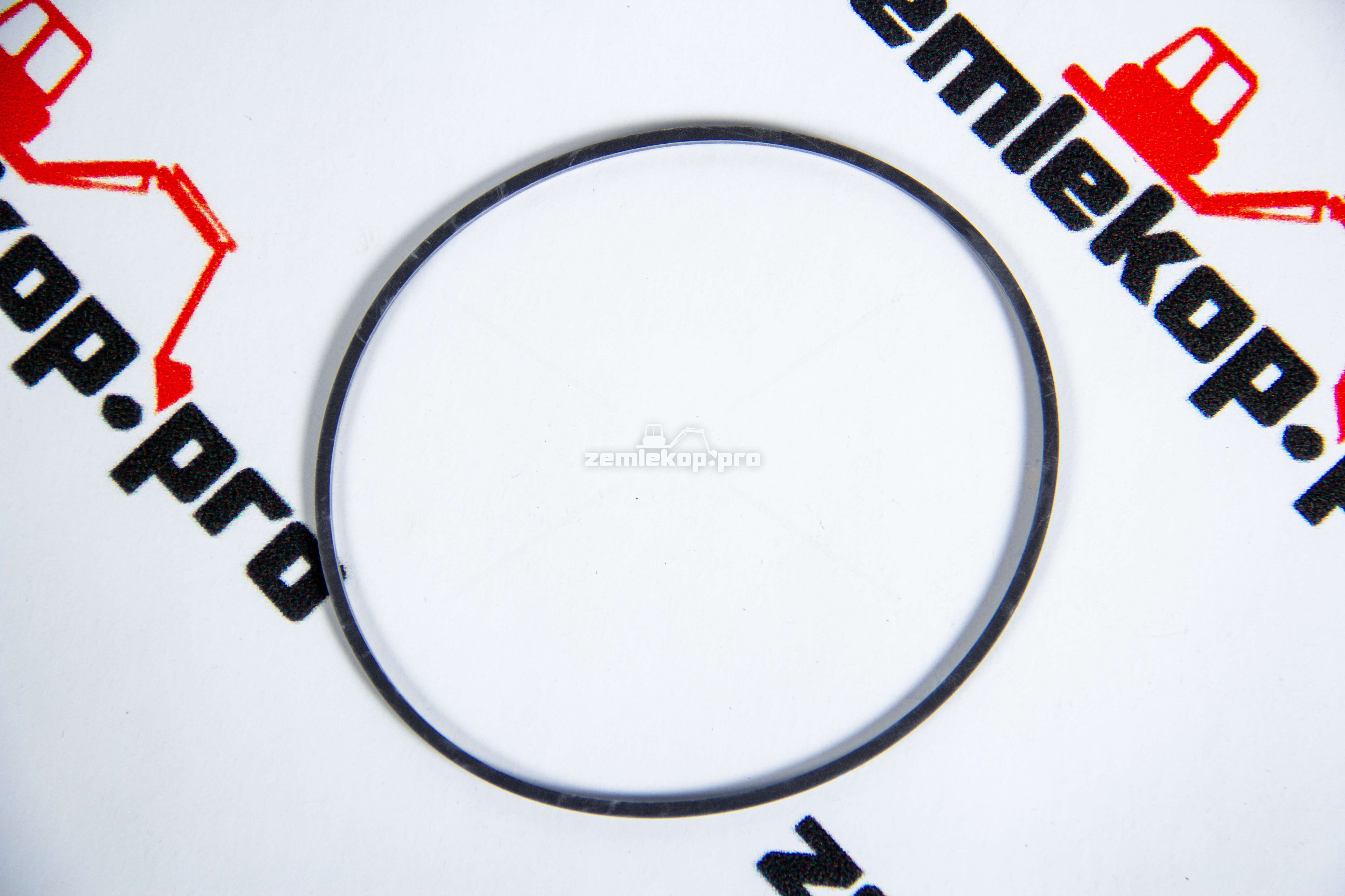 81845713 Кольцо