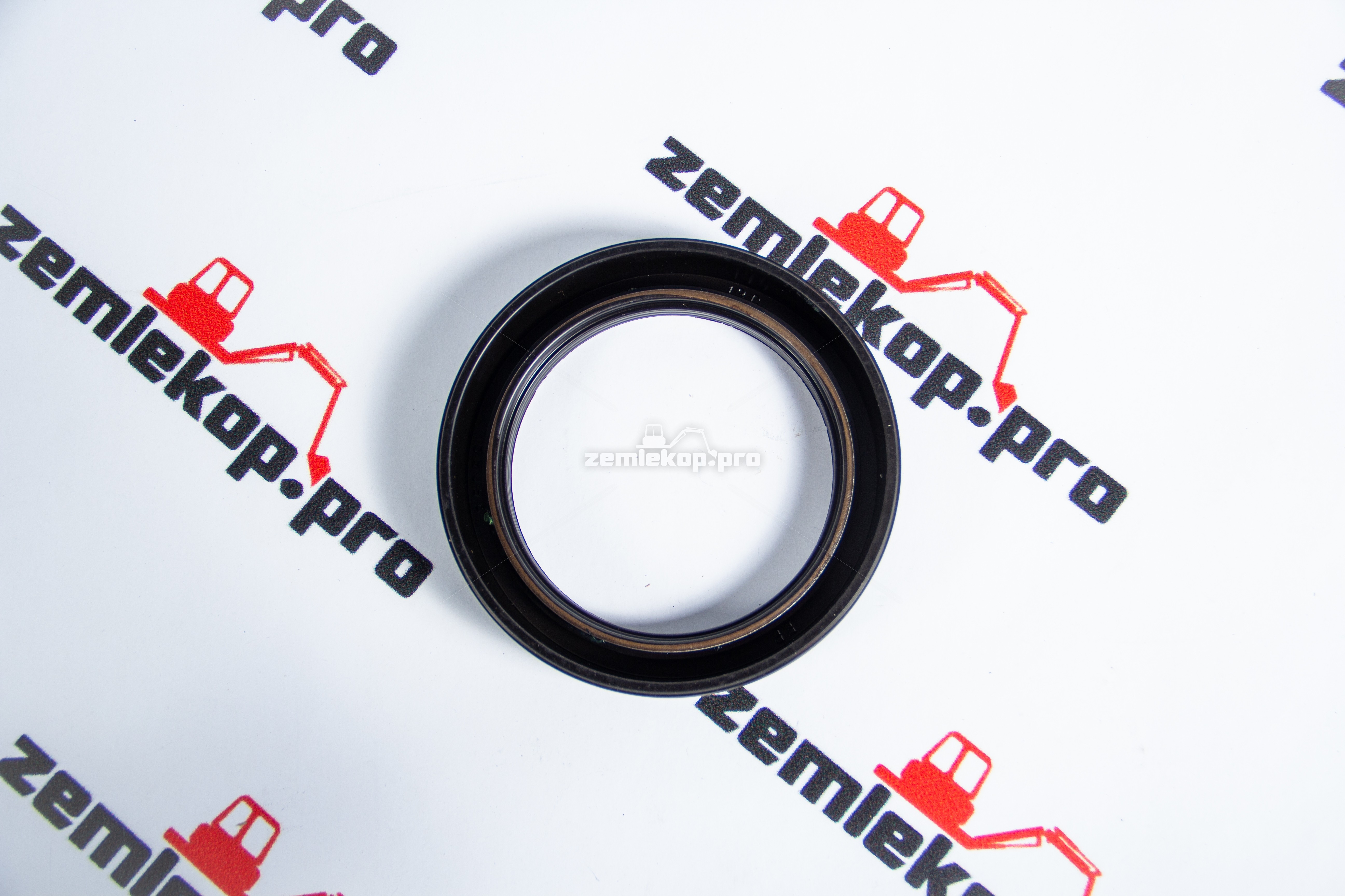 81866390 Сальник CNH E9NN4N297AB