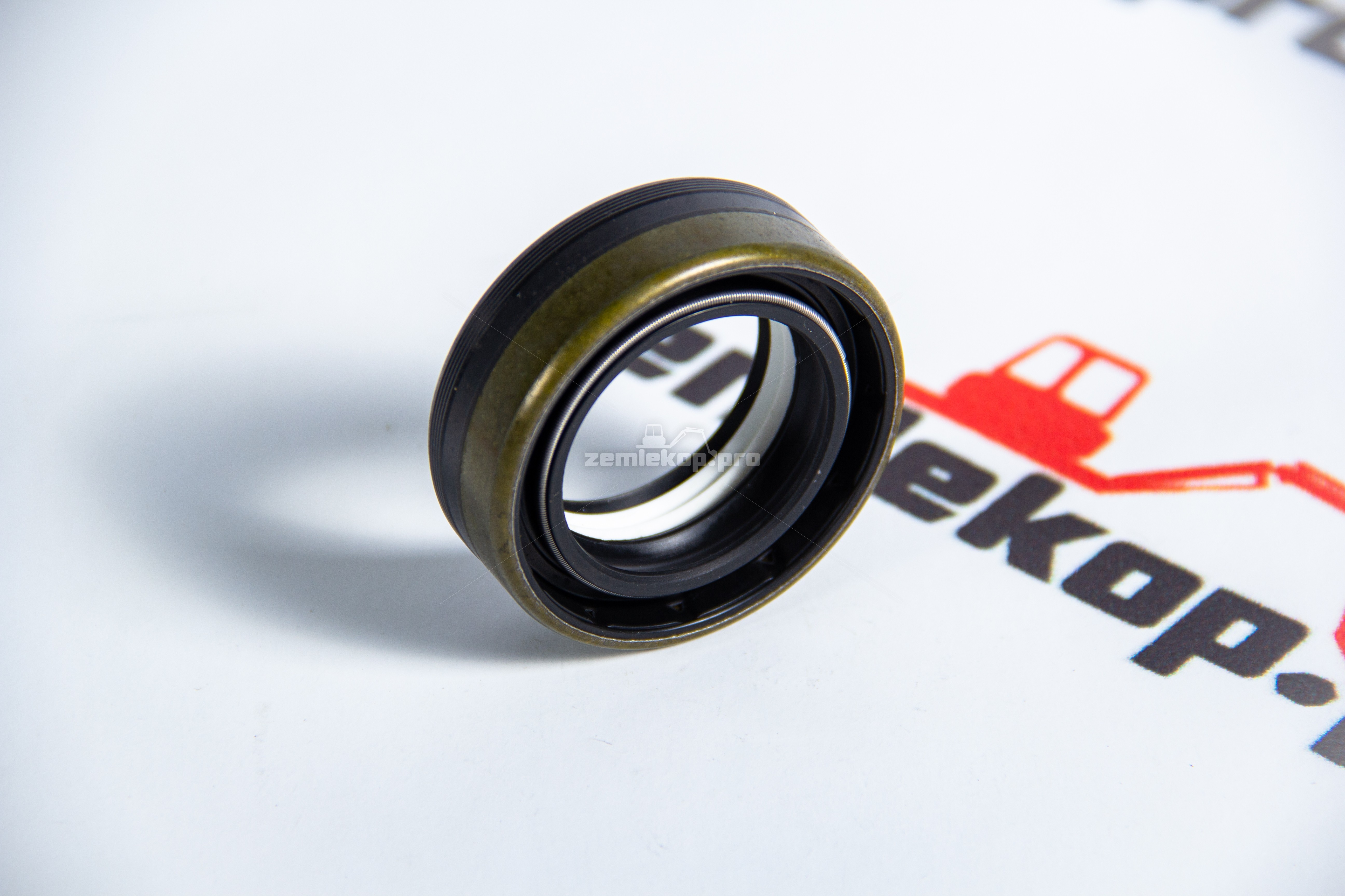 84266933 Сальник