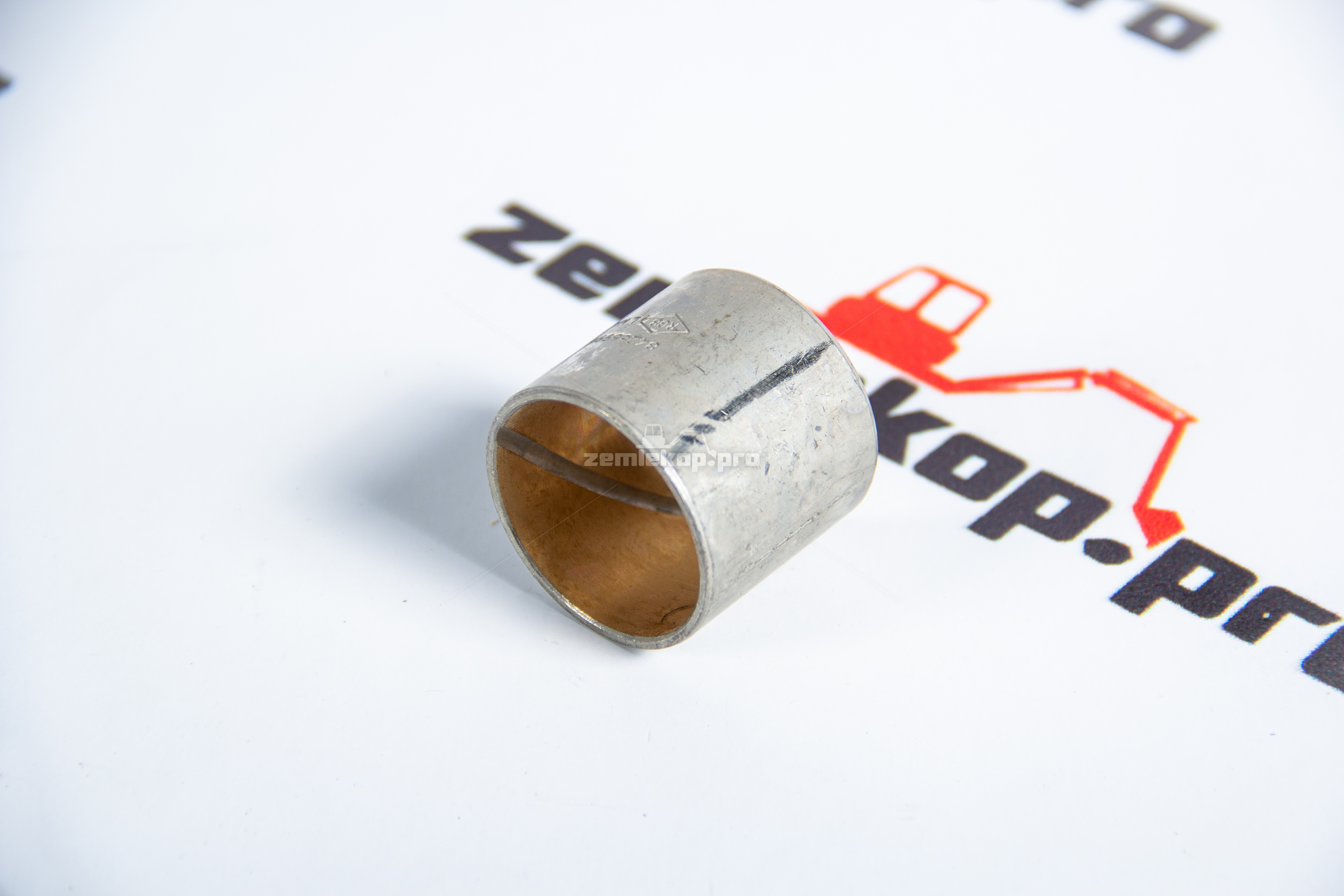 84266996 Втулка