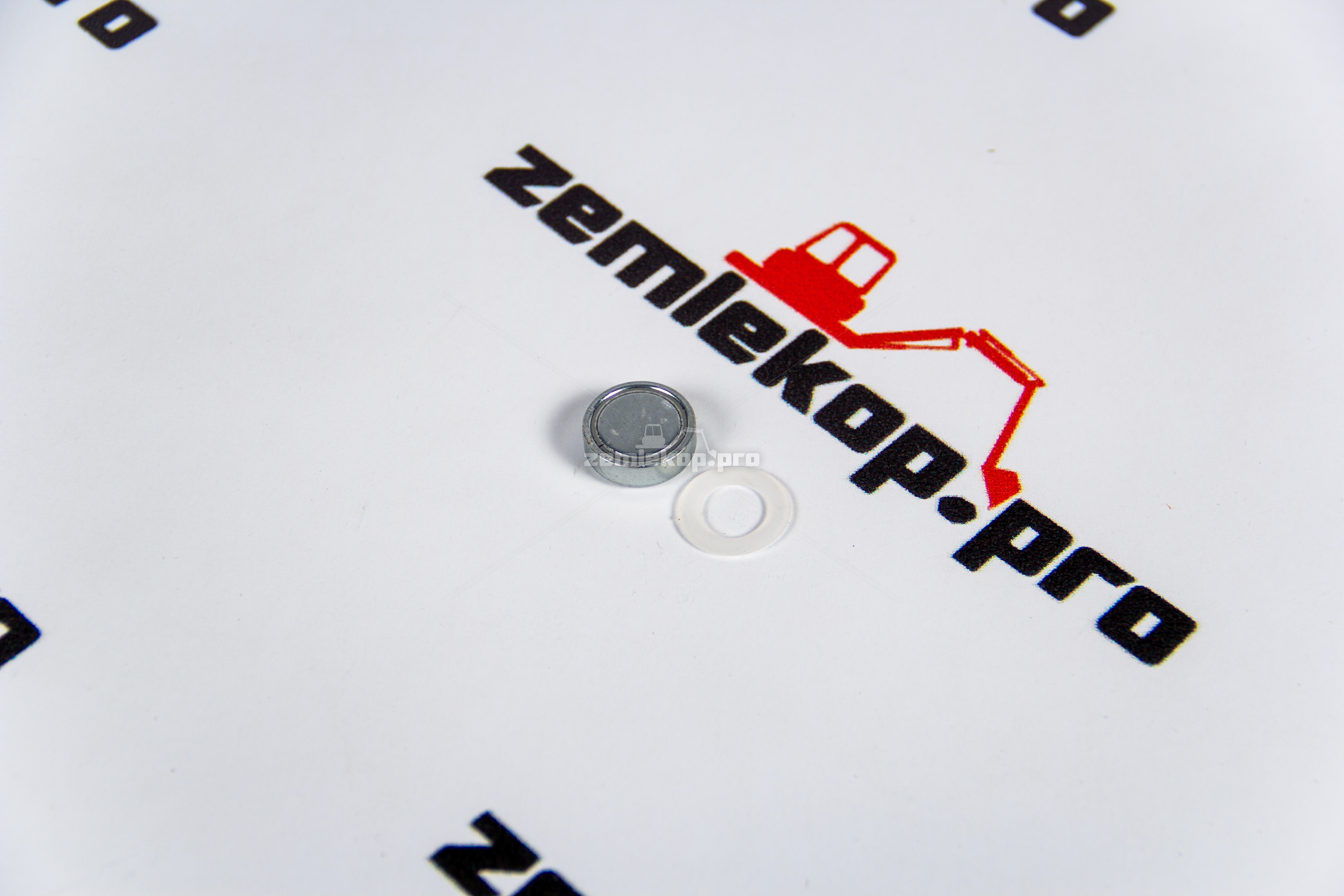 0501317040 Заглушка ZF (2 этаж 5ст. 2.14)