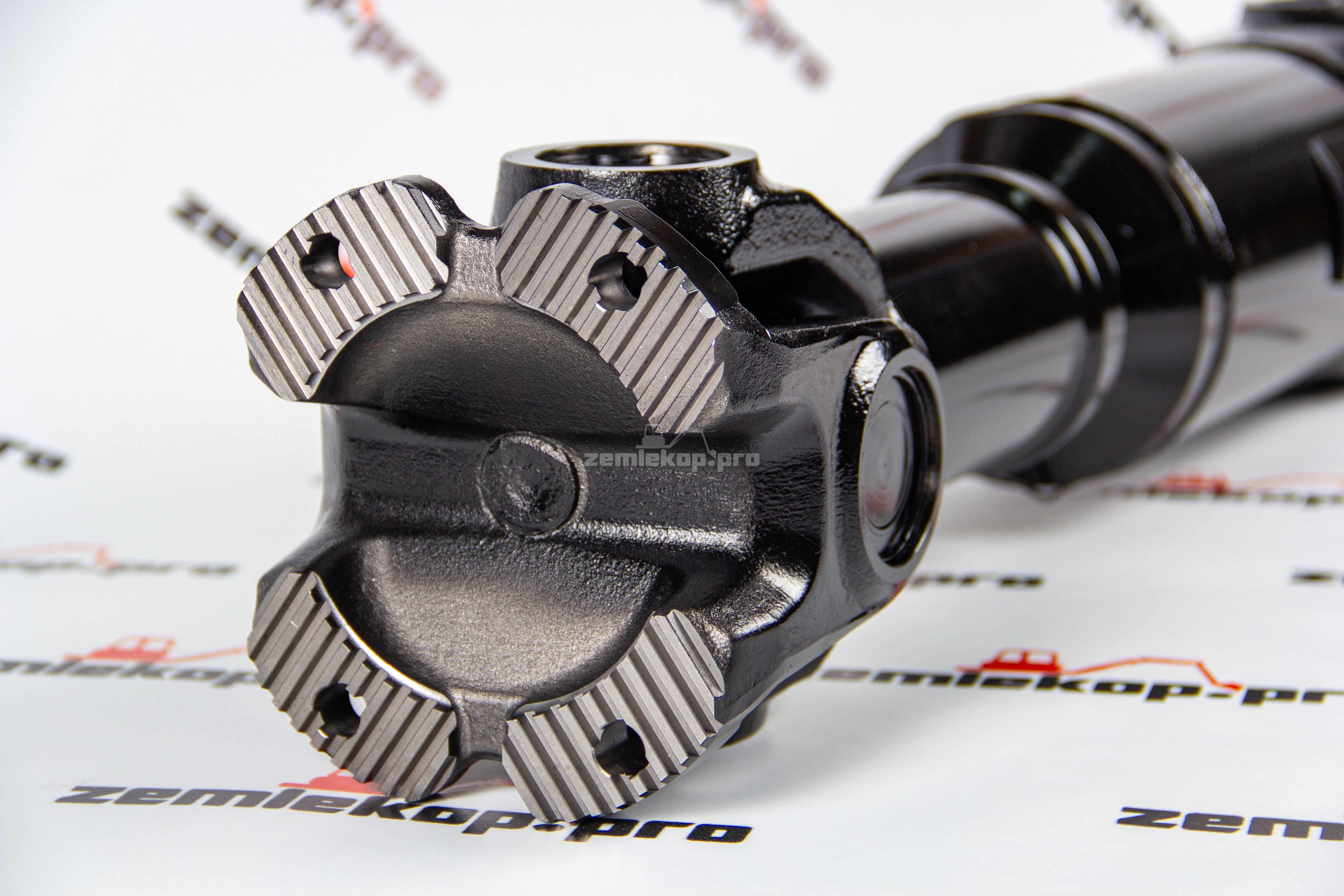 DAS230-68012 Карданный вал 