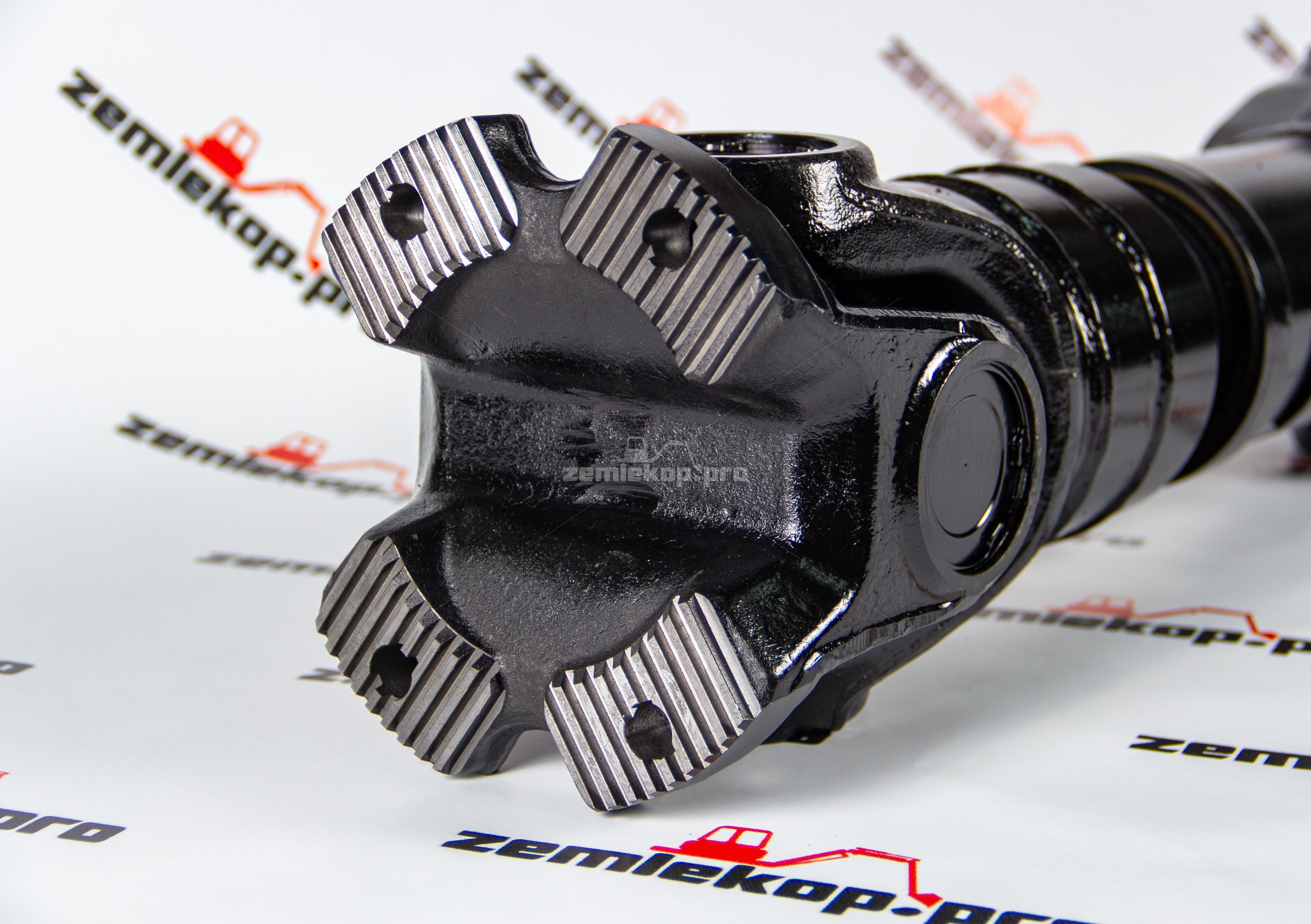 DAS410-6055 Карданный вал 61390303