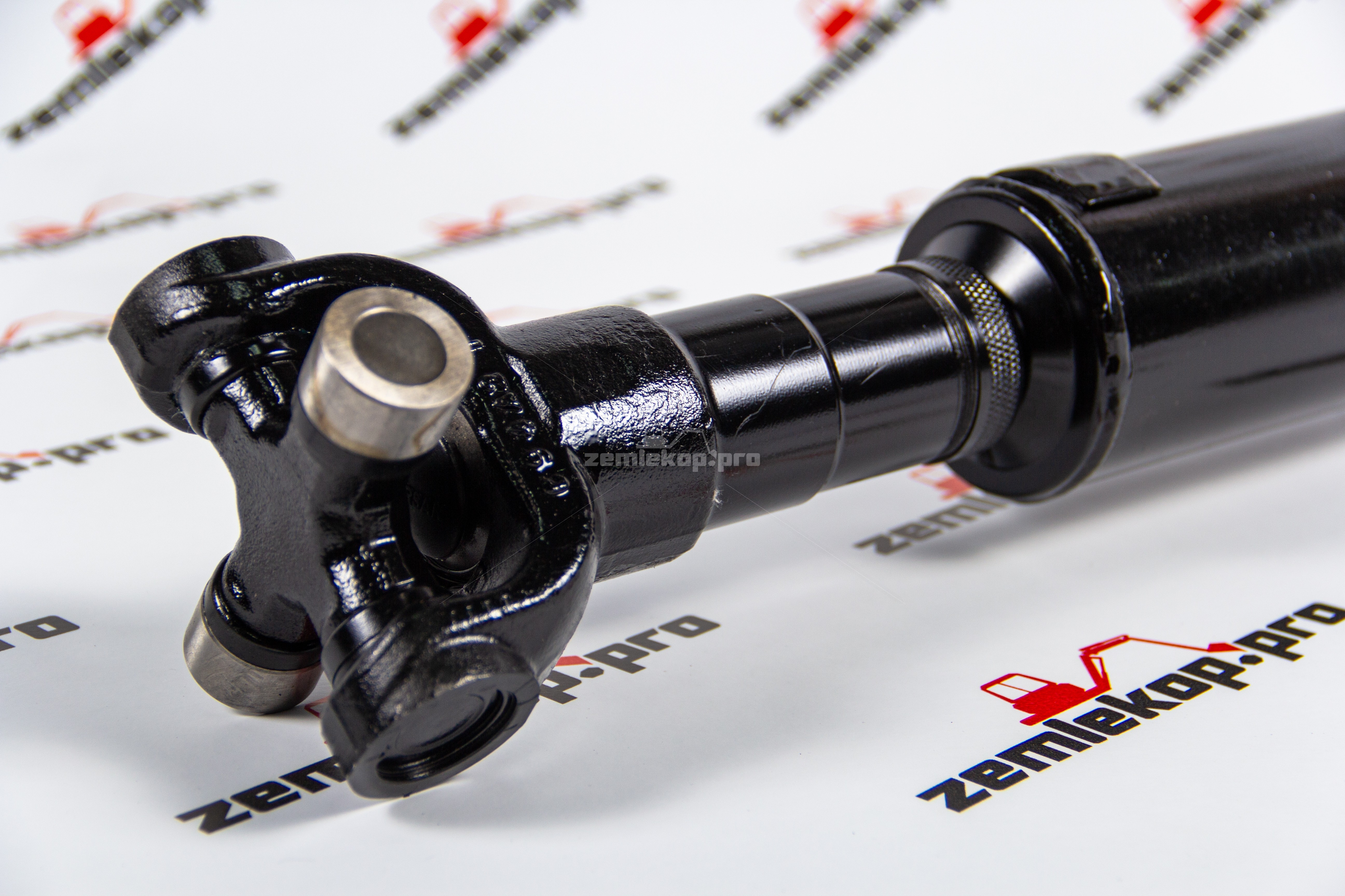 DAS120-6701 Вал карданный