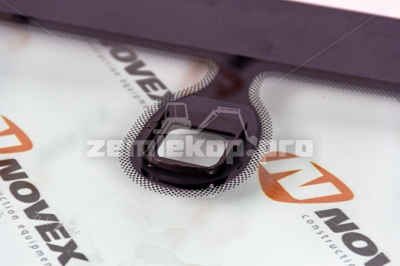 AZ16D471000001 SITRAK Стекло лобовое с датчиком дождя (широкая кабина)