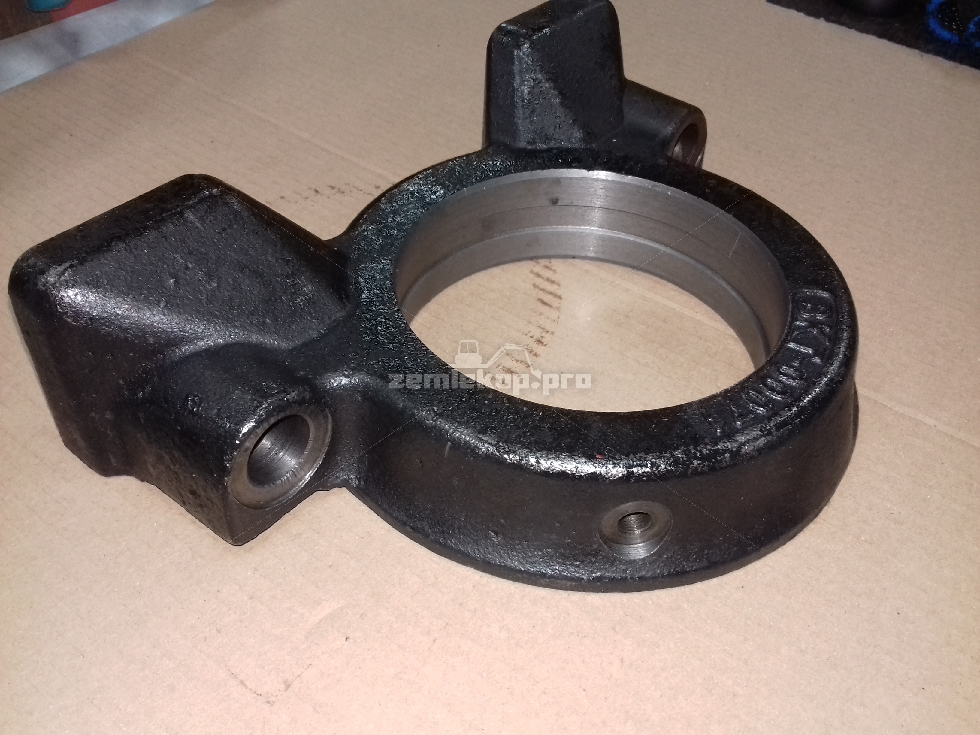 ZTAM-00109 Суппорт (в комплекте с 277.25.003.01) 277.25.001.02^, 564693