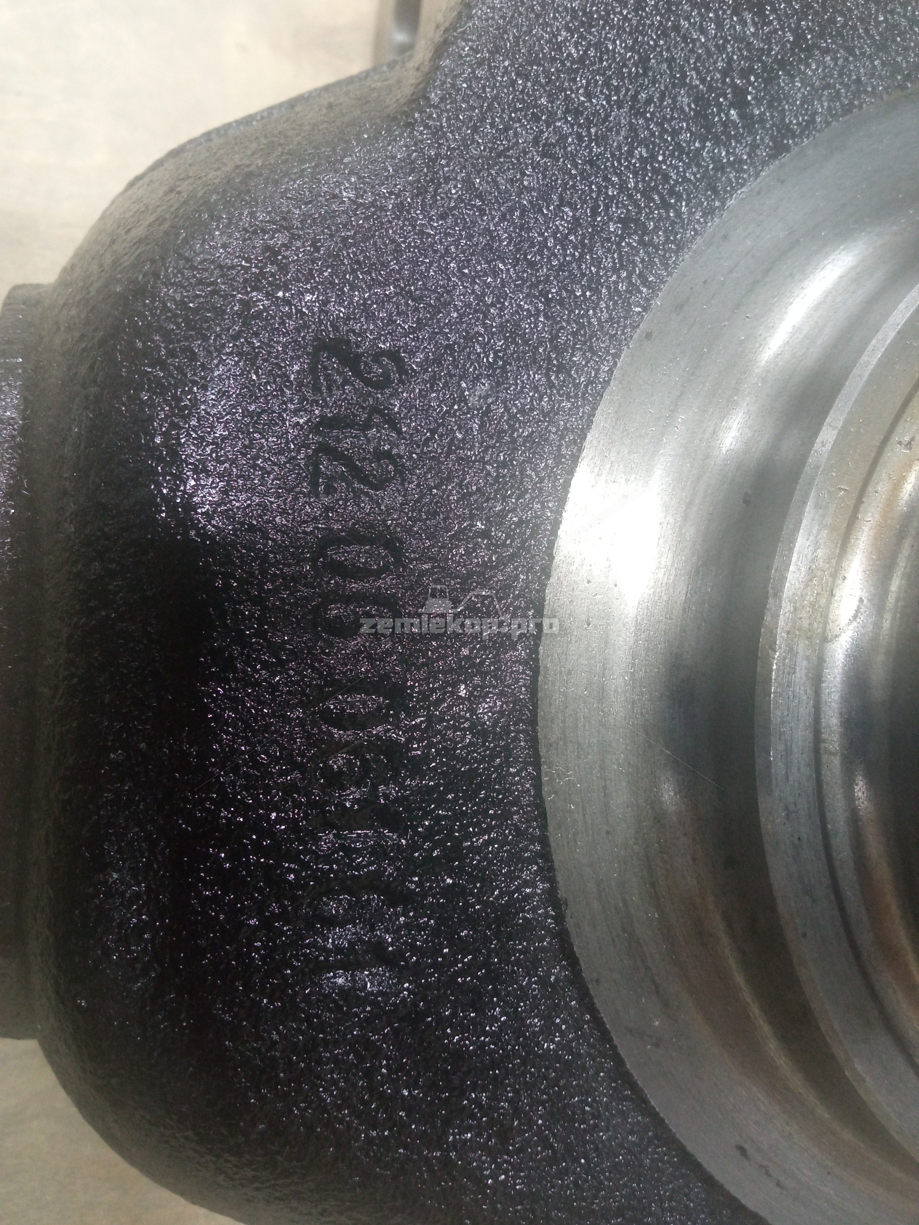 ZTAM-00622 Поворотный кулак 212.06.762.01^, ZTAM-00089