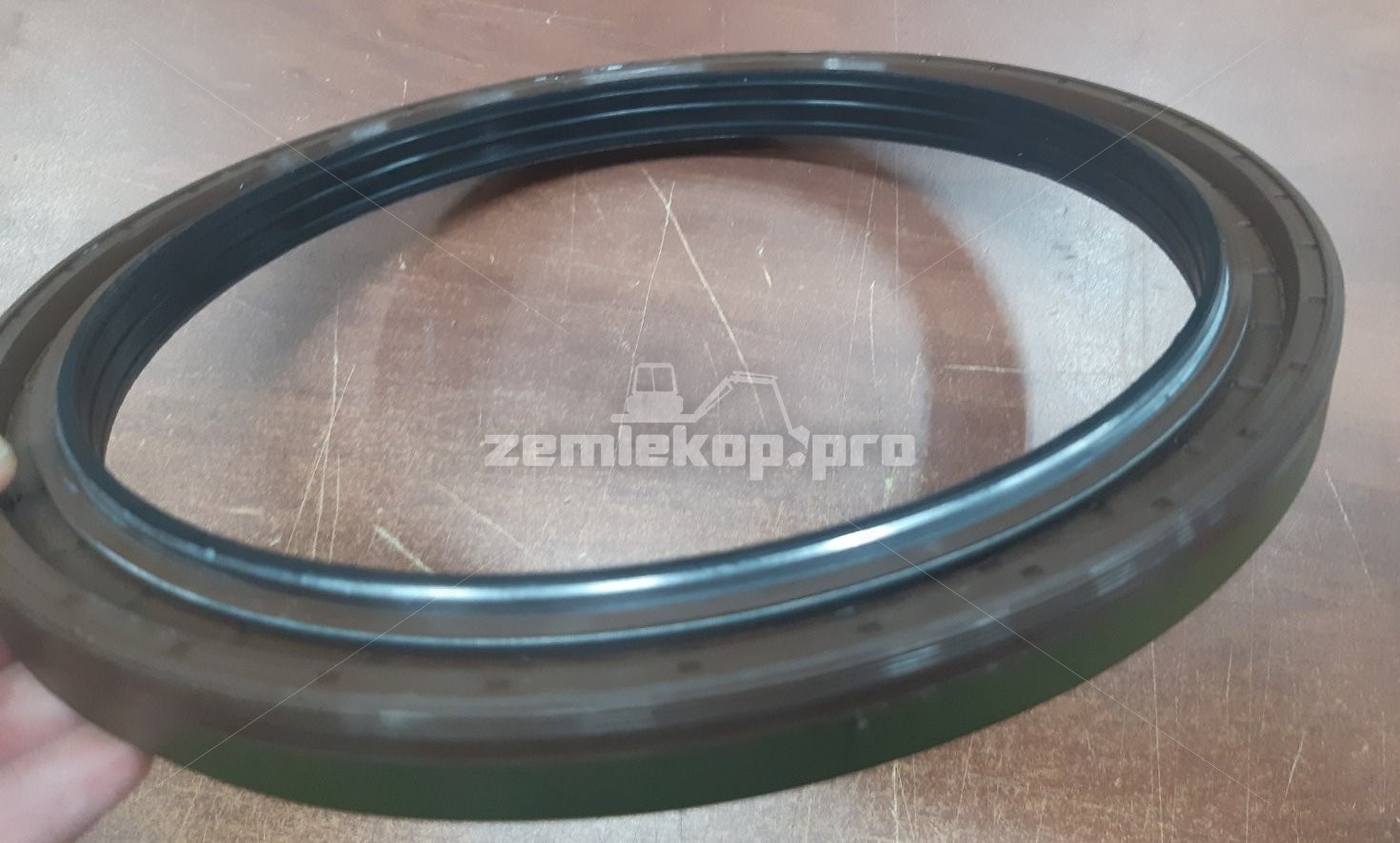 ZTAM-00827 Сальник 163.07.009.01, 87711037, 87674602