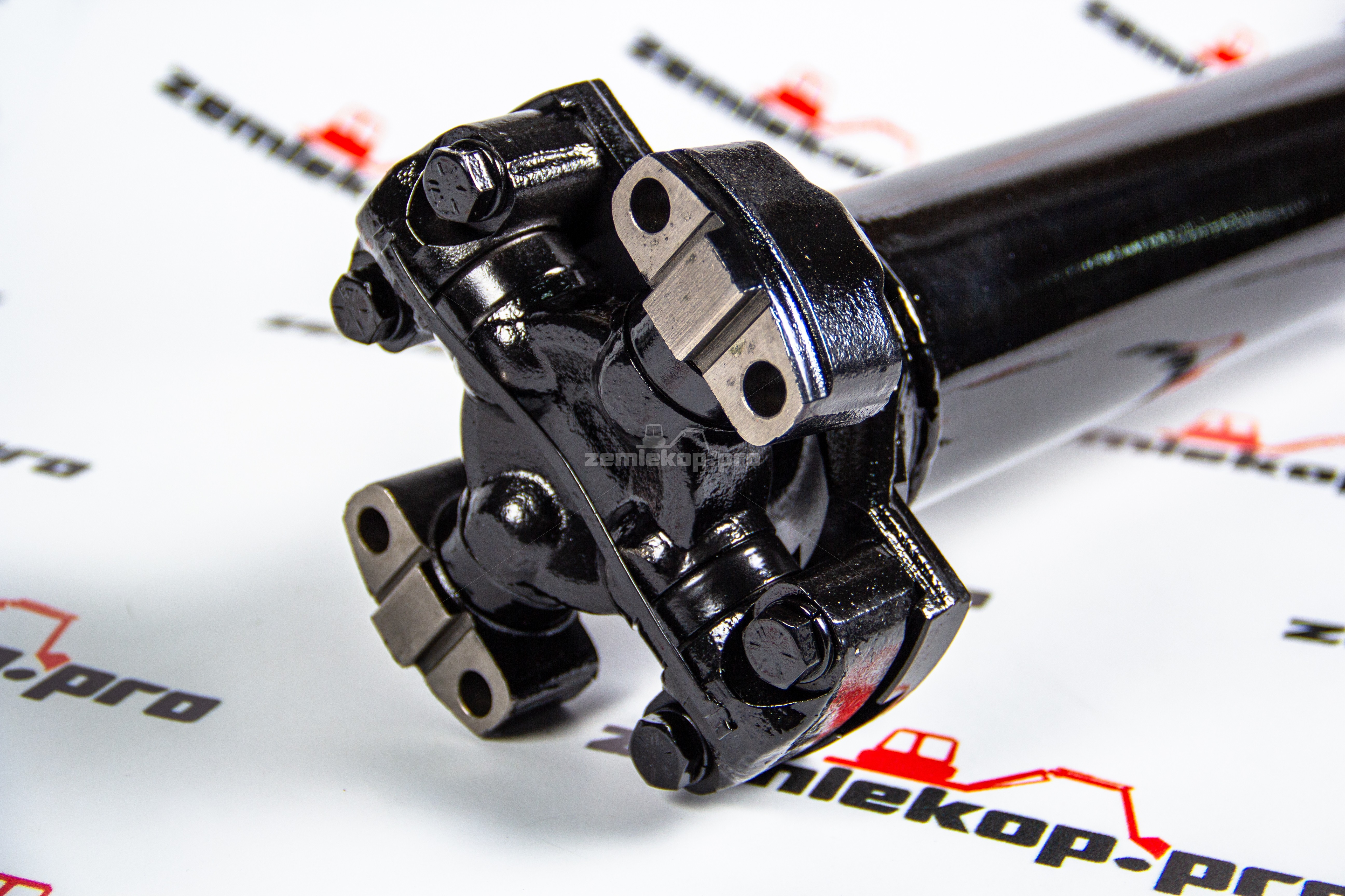 DAS260-6551 Карданный вал 5580005503, 5580103393, D-12413-00 (труба 76,2 х 2,4 мм)