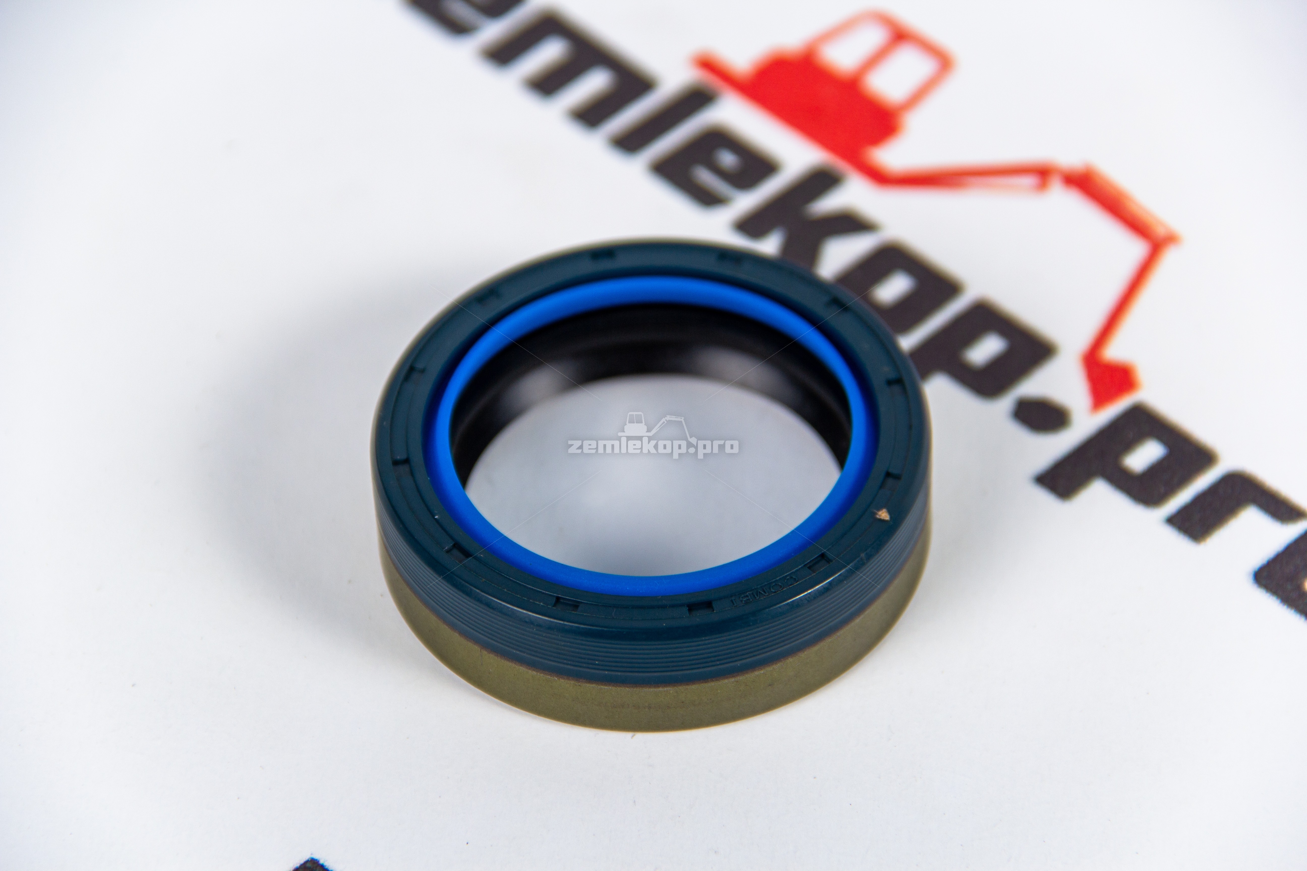 ZTAM-01047 Сальник 641735, 211.06.020.01, 703077 