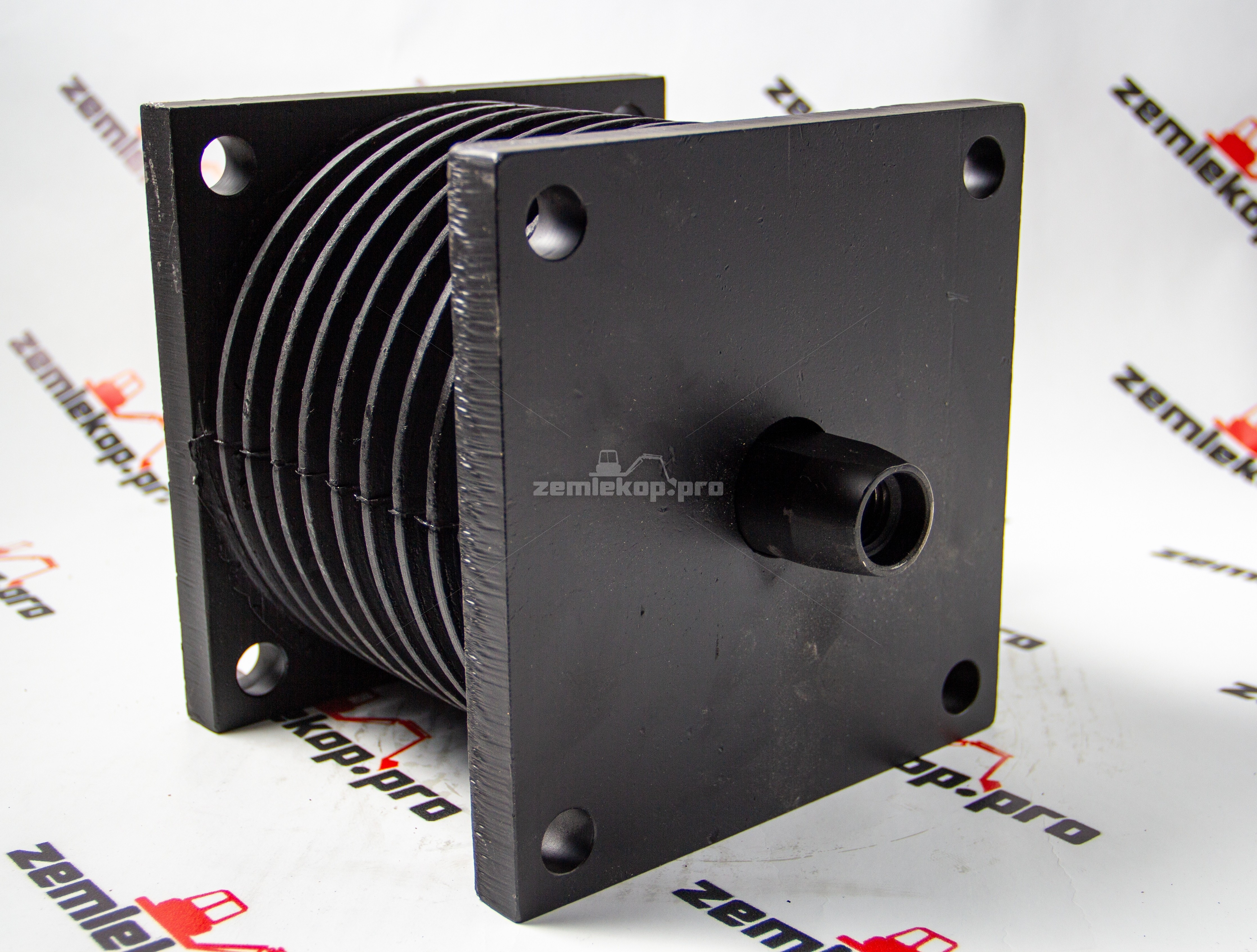 VOE16879802 Подушка VOLVO