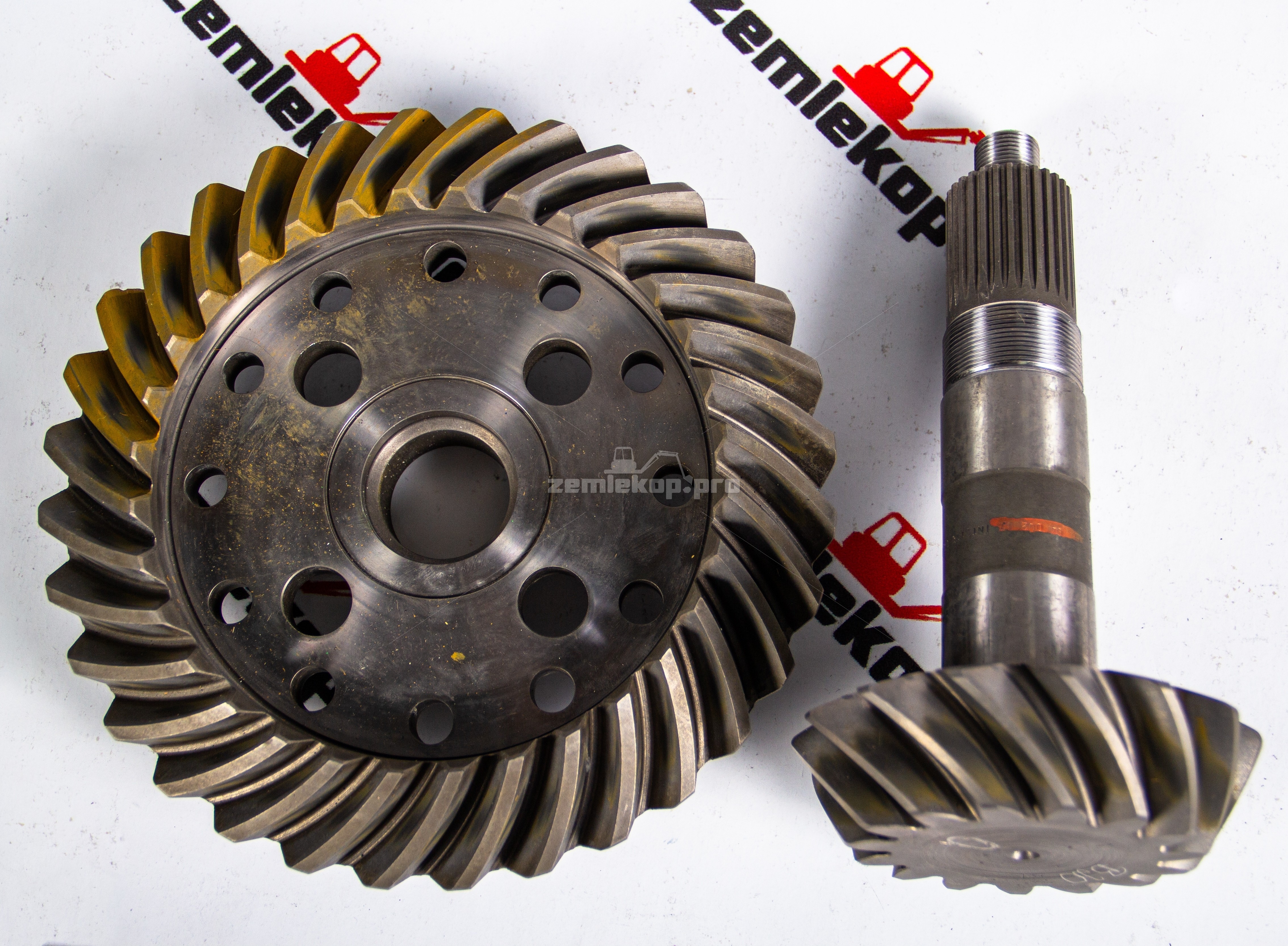 112.04.500.27 Главная пара DANA