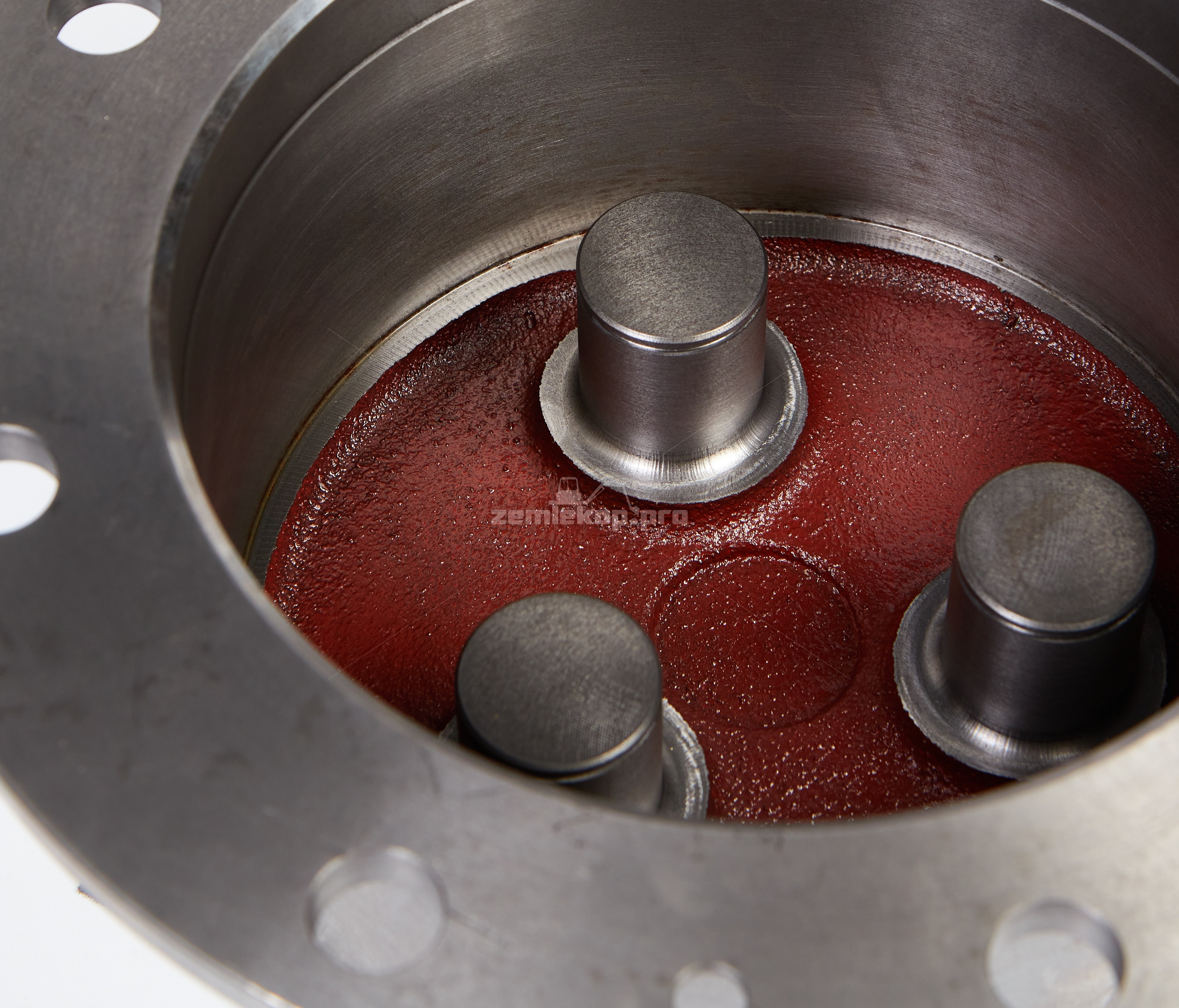 4475305113 Крышка бортовой ZF