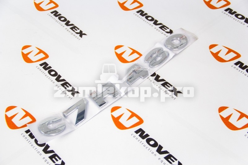 WG1664952029 SITRAK Шильдик двери левой