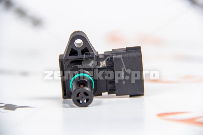 VG1099090112 SITRAK Датчик температуры и давления всасываемого воздуха