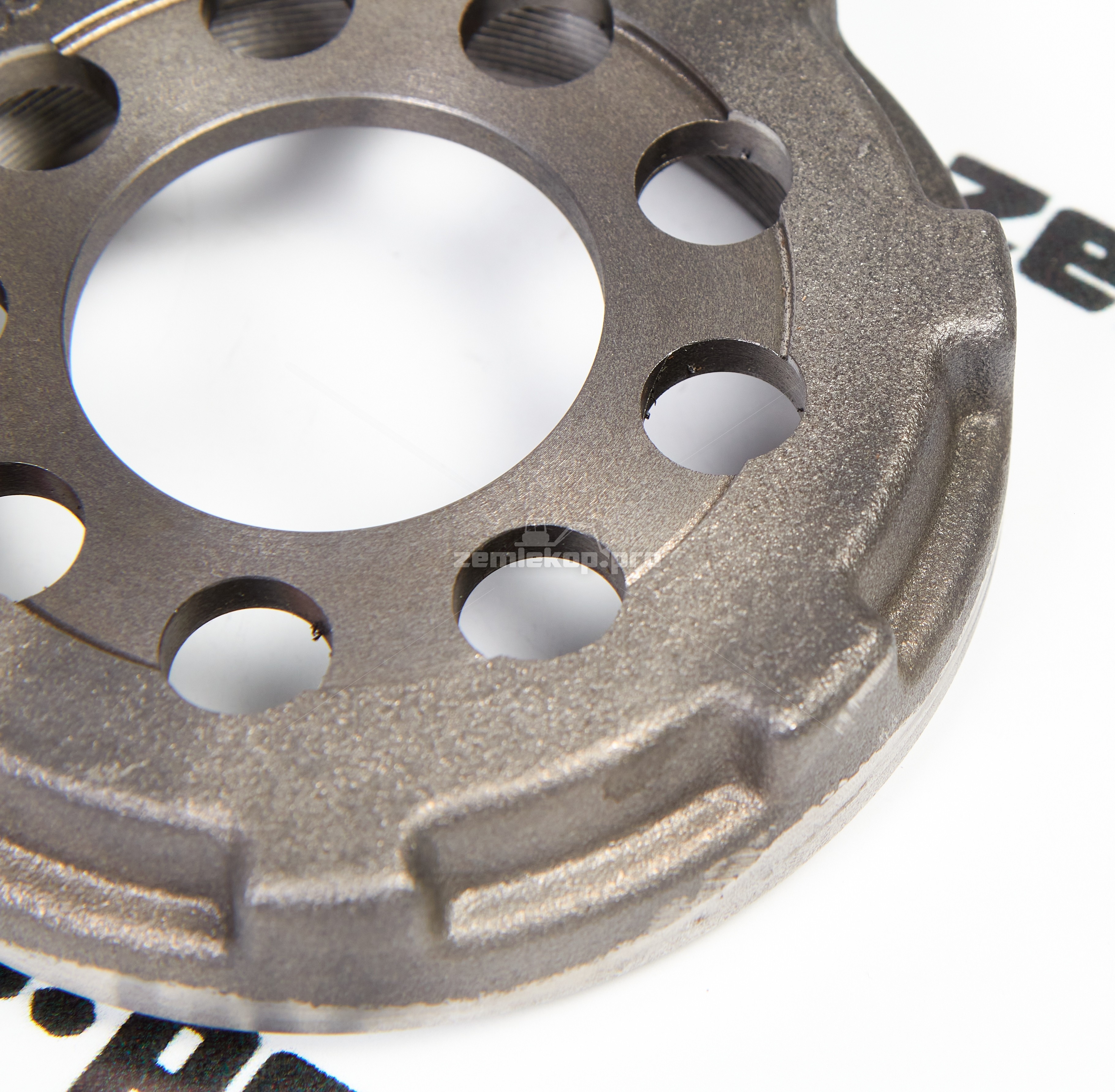 4472348026 Гайка ступичная ZF K9004161